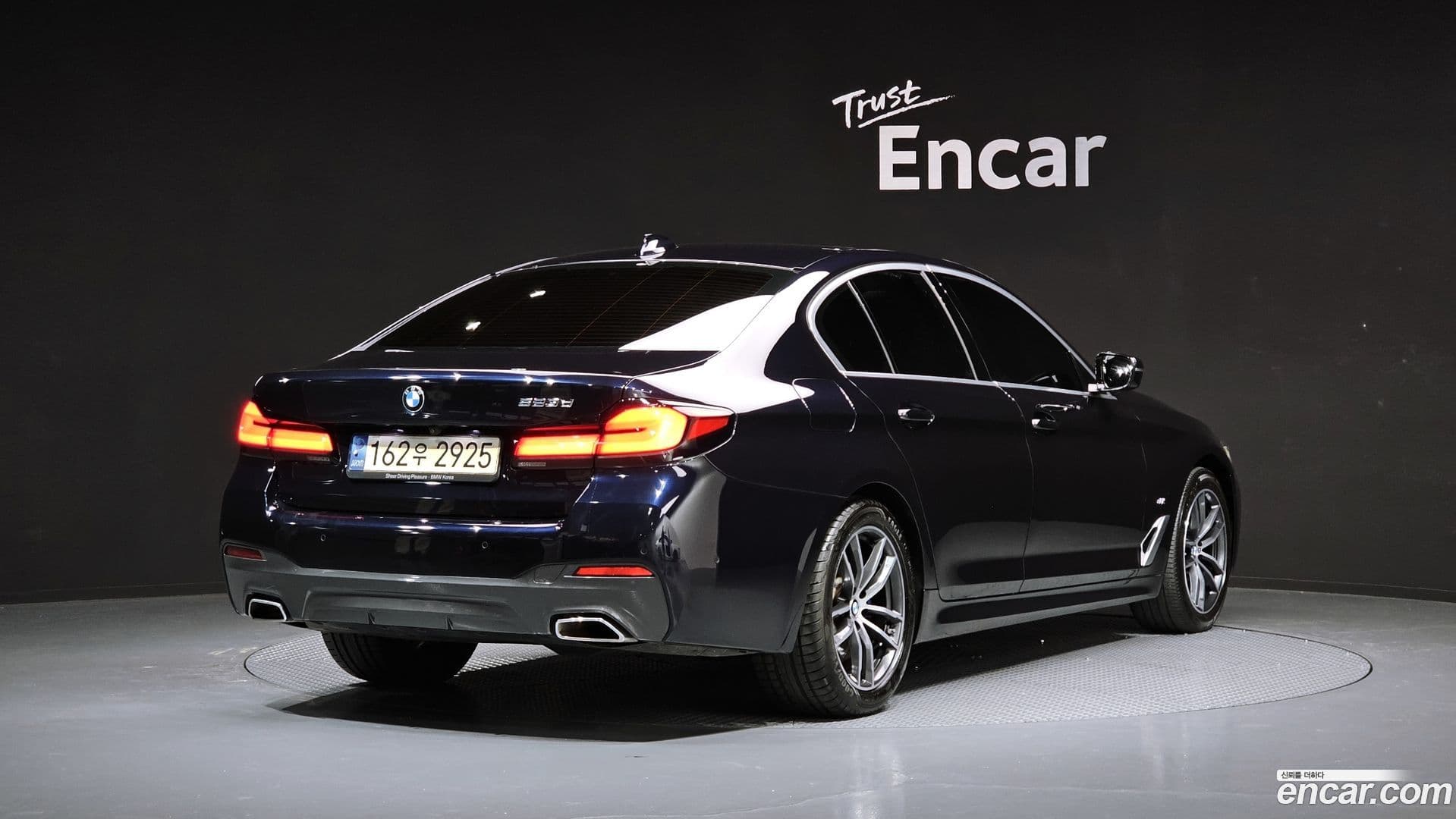 Main__Slider__Photo:5-Series BMW 2022.3-1