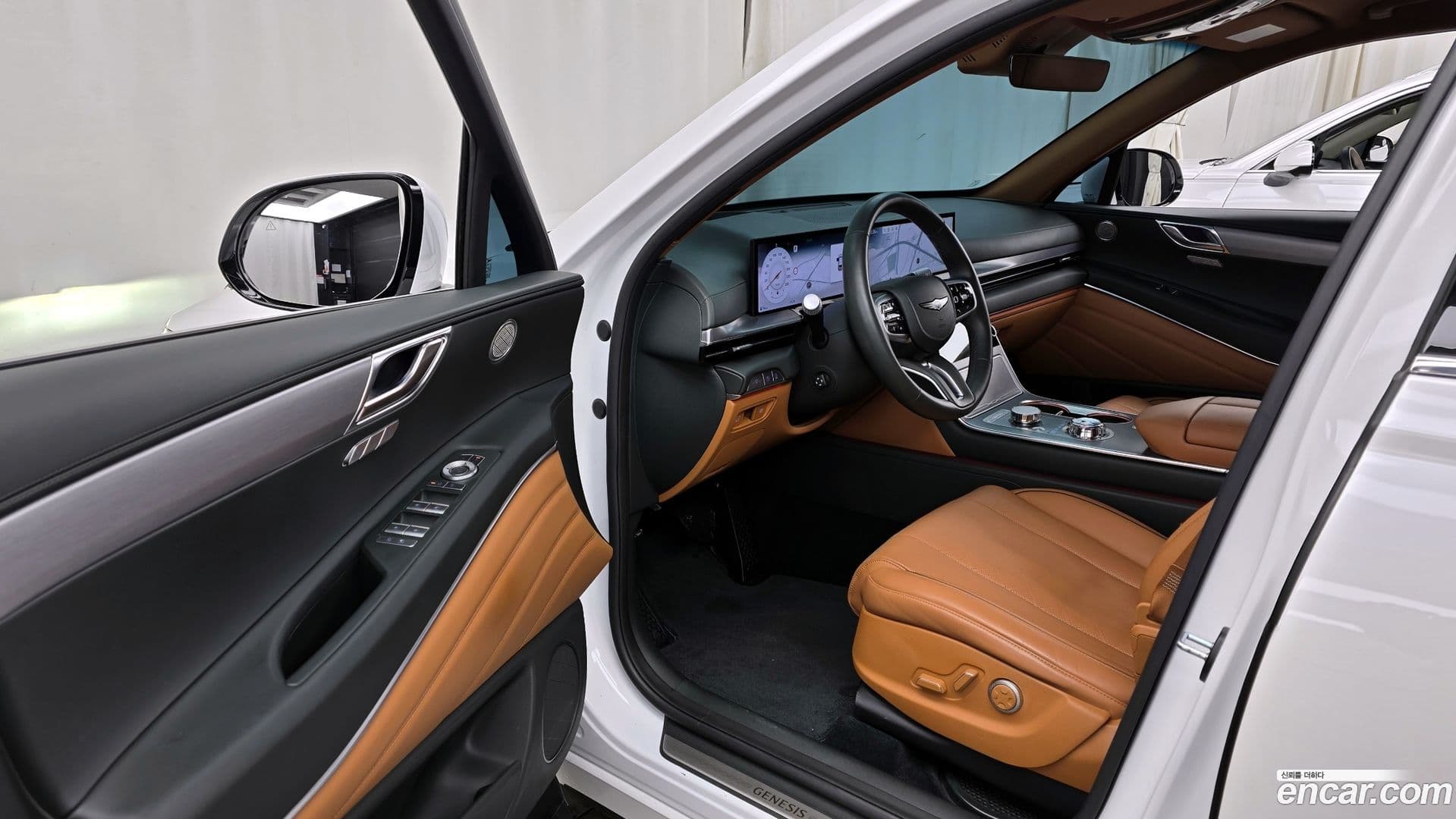 Main__Slider__Photo:GV80 Genesis 2024.0-9