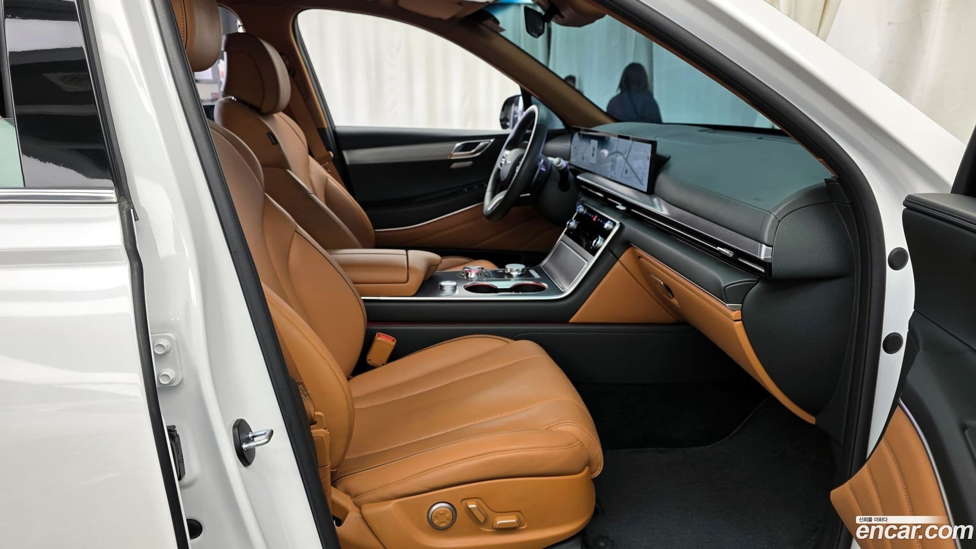 Main__Slider__Photo:GV80 Genesis 2024.0-10