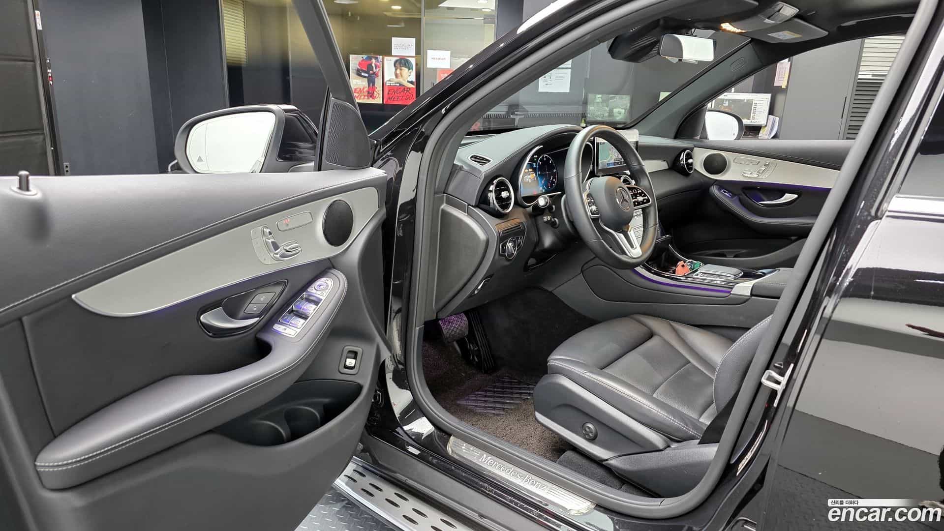 GLC-Class Mercedes-Benz 2021.3-OPTION-015