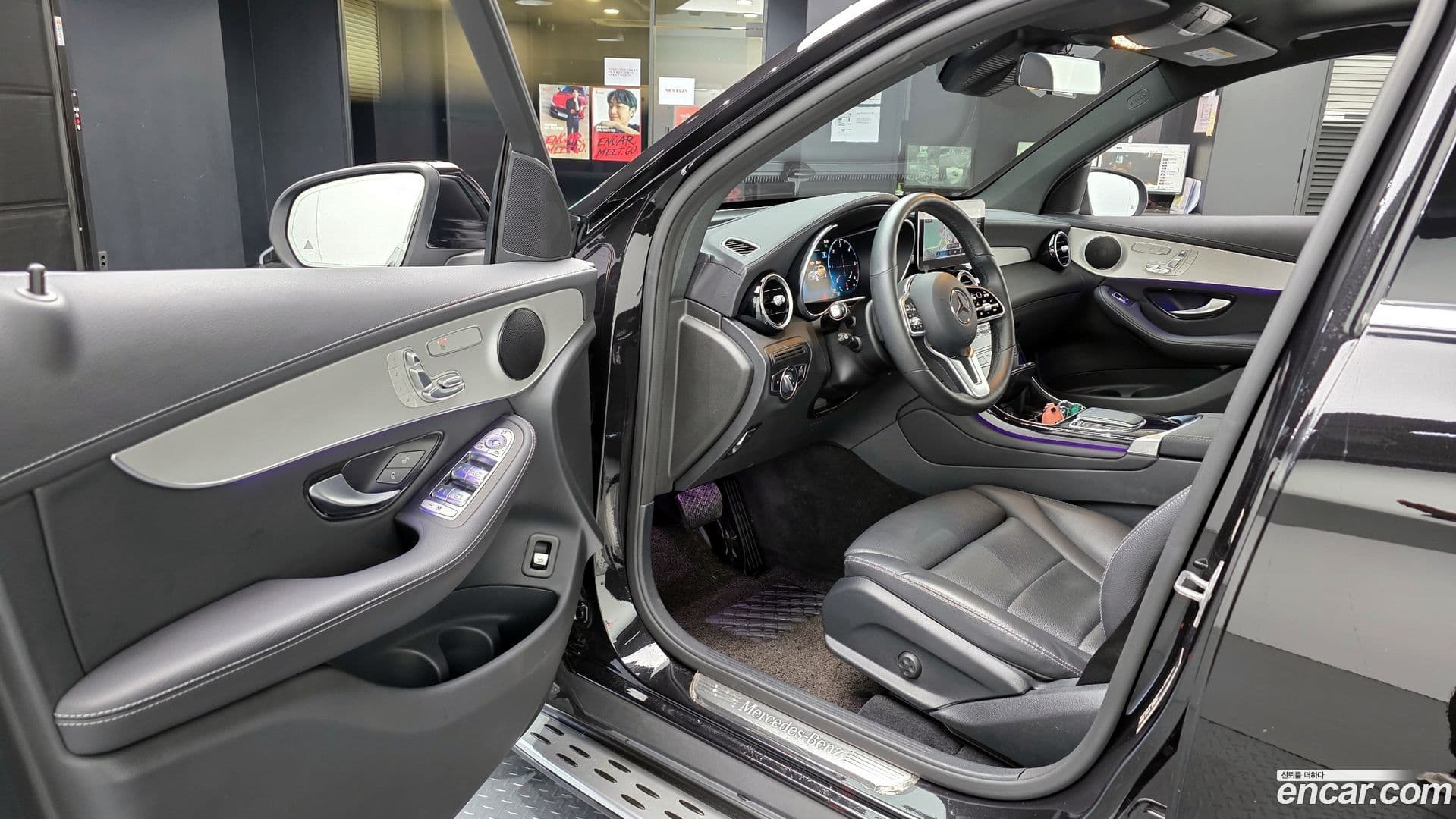 Main__Slider__Photo:GLC-Class Mercedes-Benz 2021.3-10