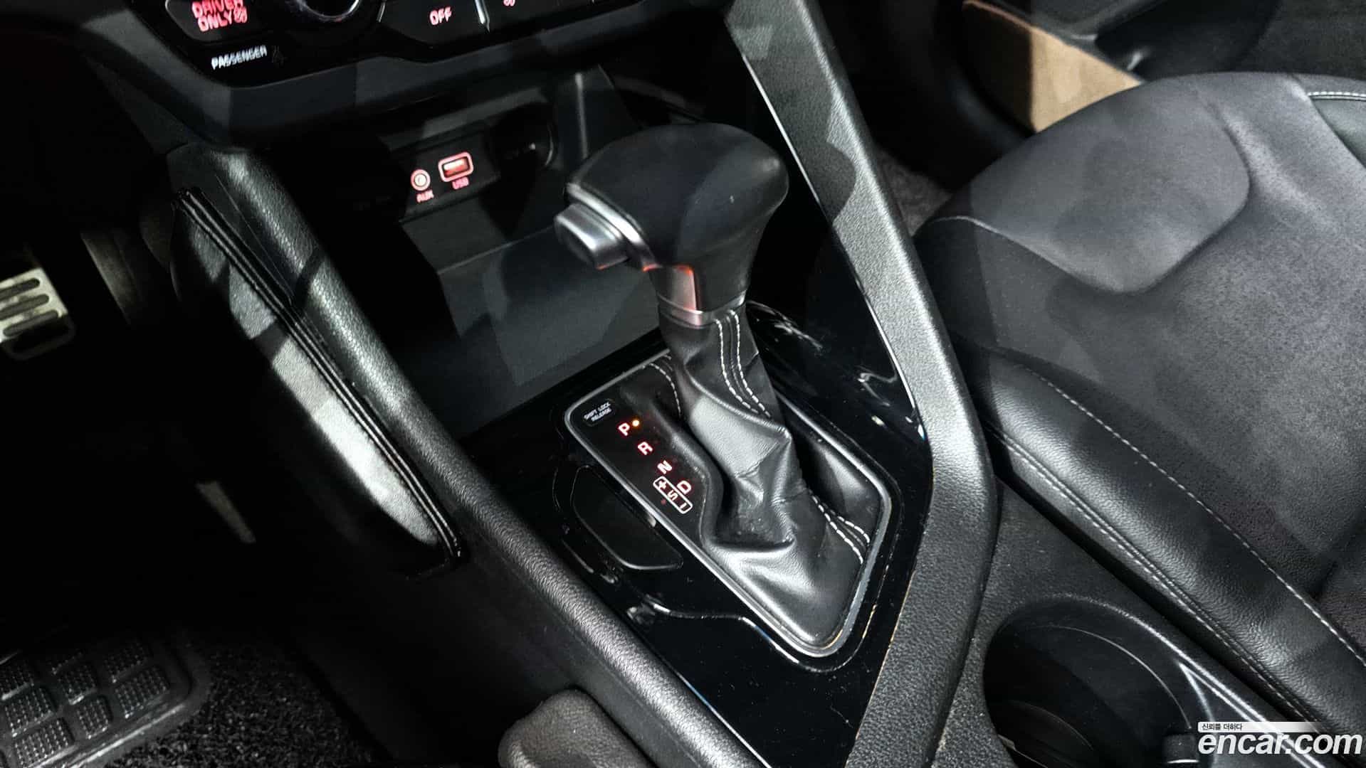 Niro Kia 2017.5-INNER-009