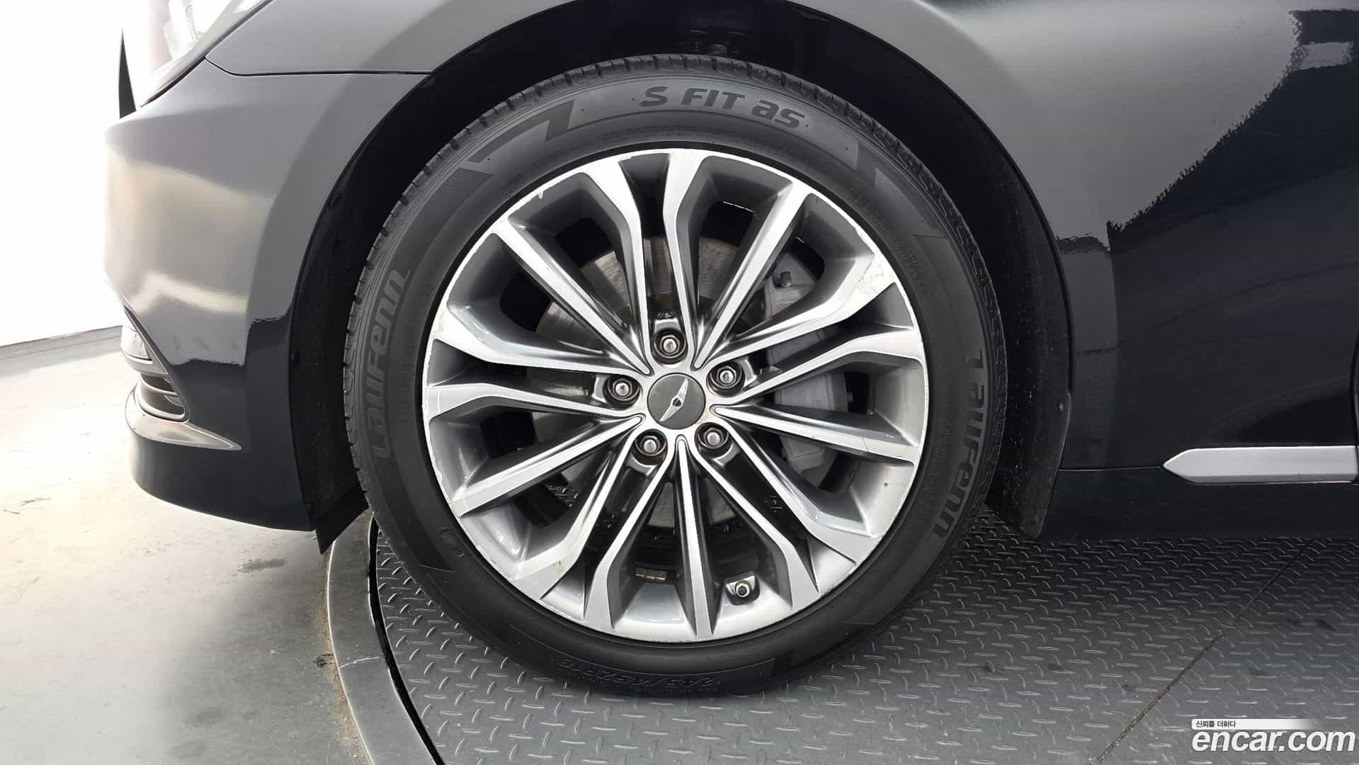 Genesis Hyundai 2014.2-OUTER-005