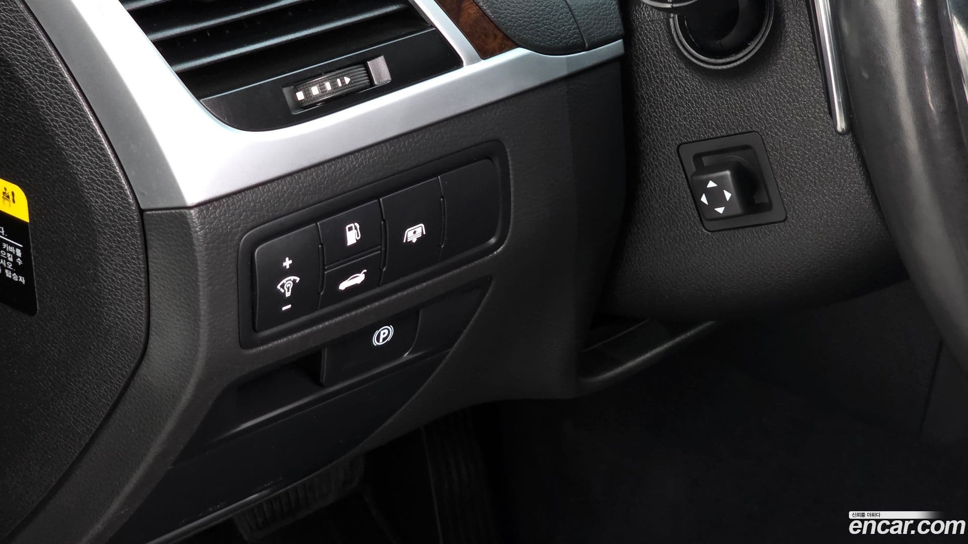 Main__Slider__Photo:Genesis Hyundai 2014.2-15