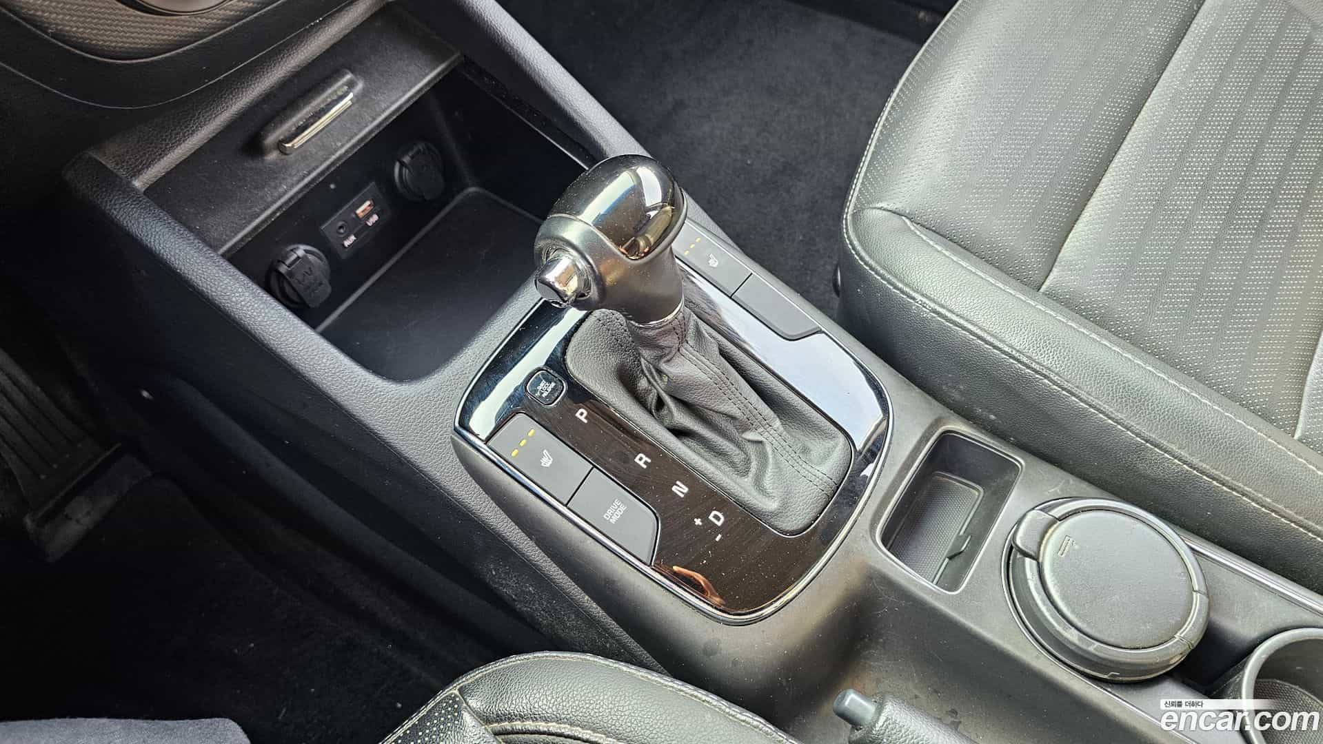 K3 Kia 2016.0-INNER-009