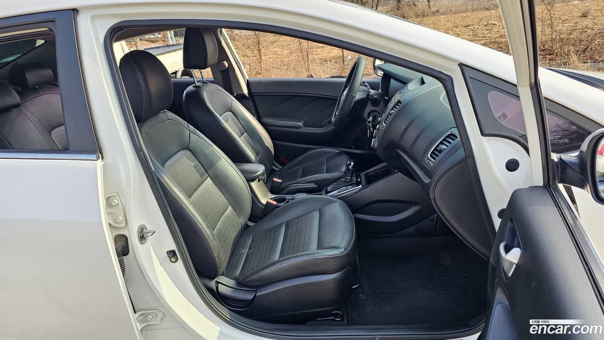 K3 Kia 2016.0-OPTION-016