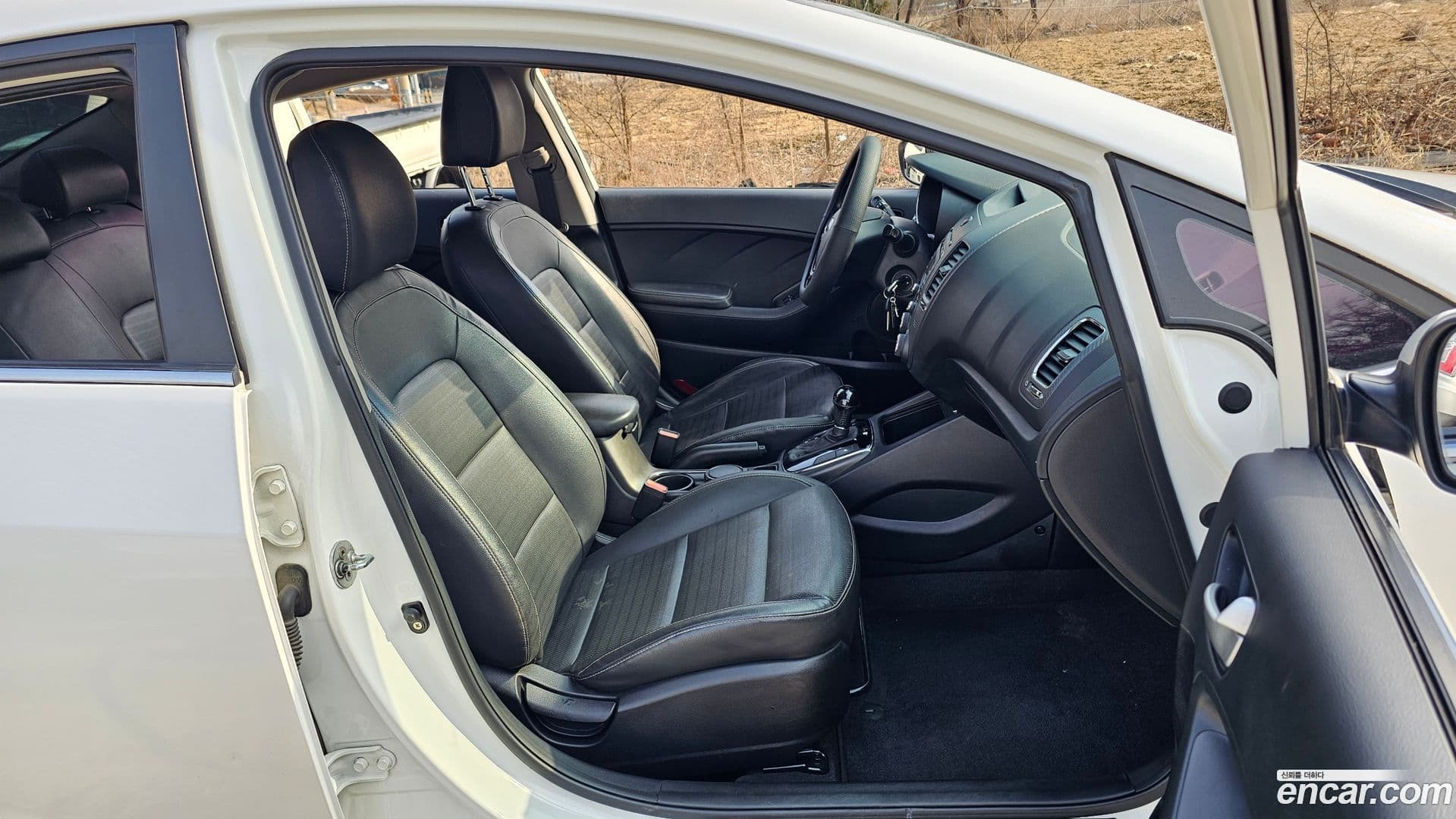 Main__Slider__Photo:K3 Kia 2016.0-11