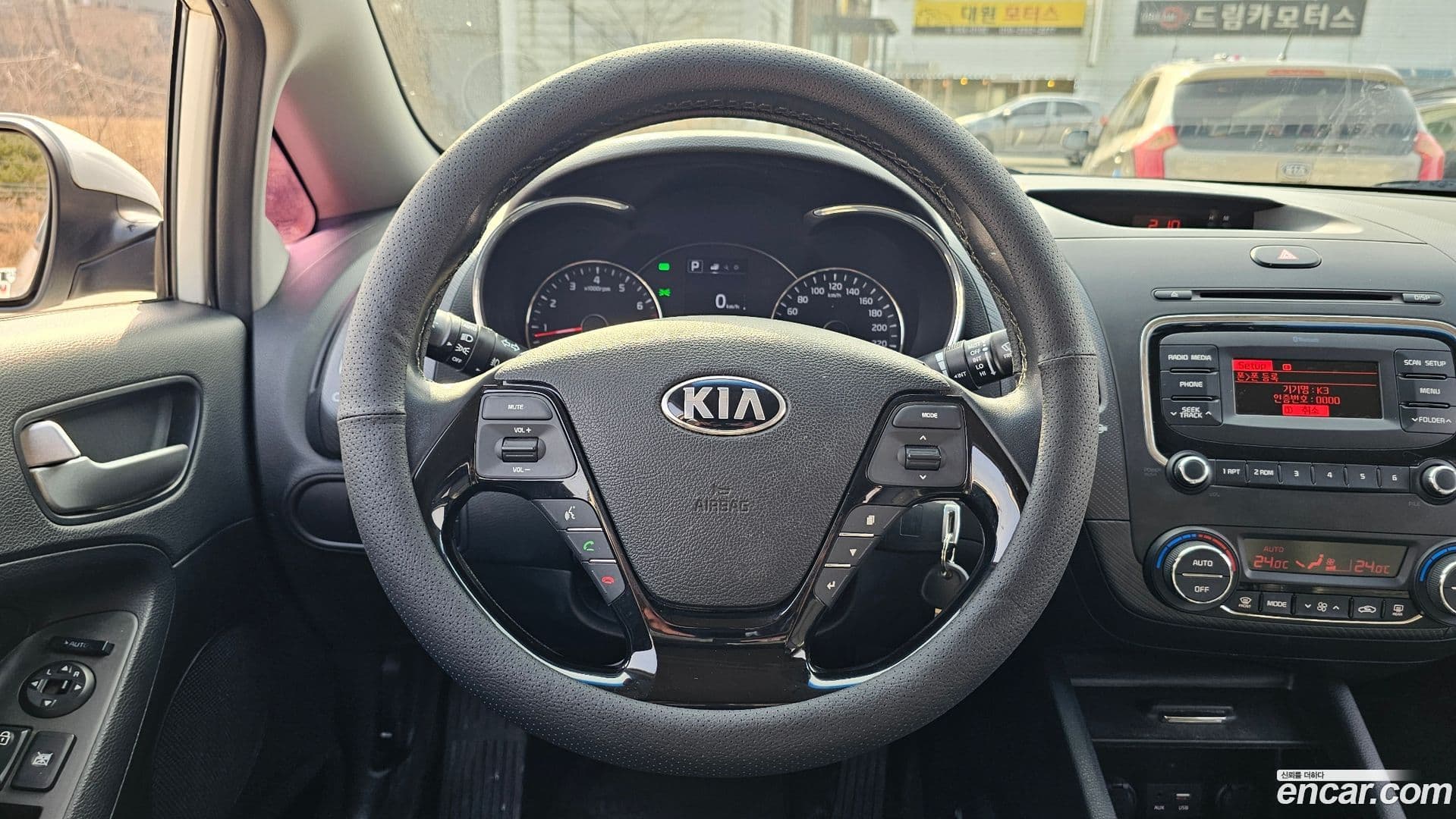 Main__Slider__Photo:K3 Kia 2016.0-16