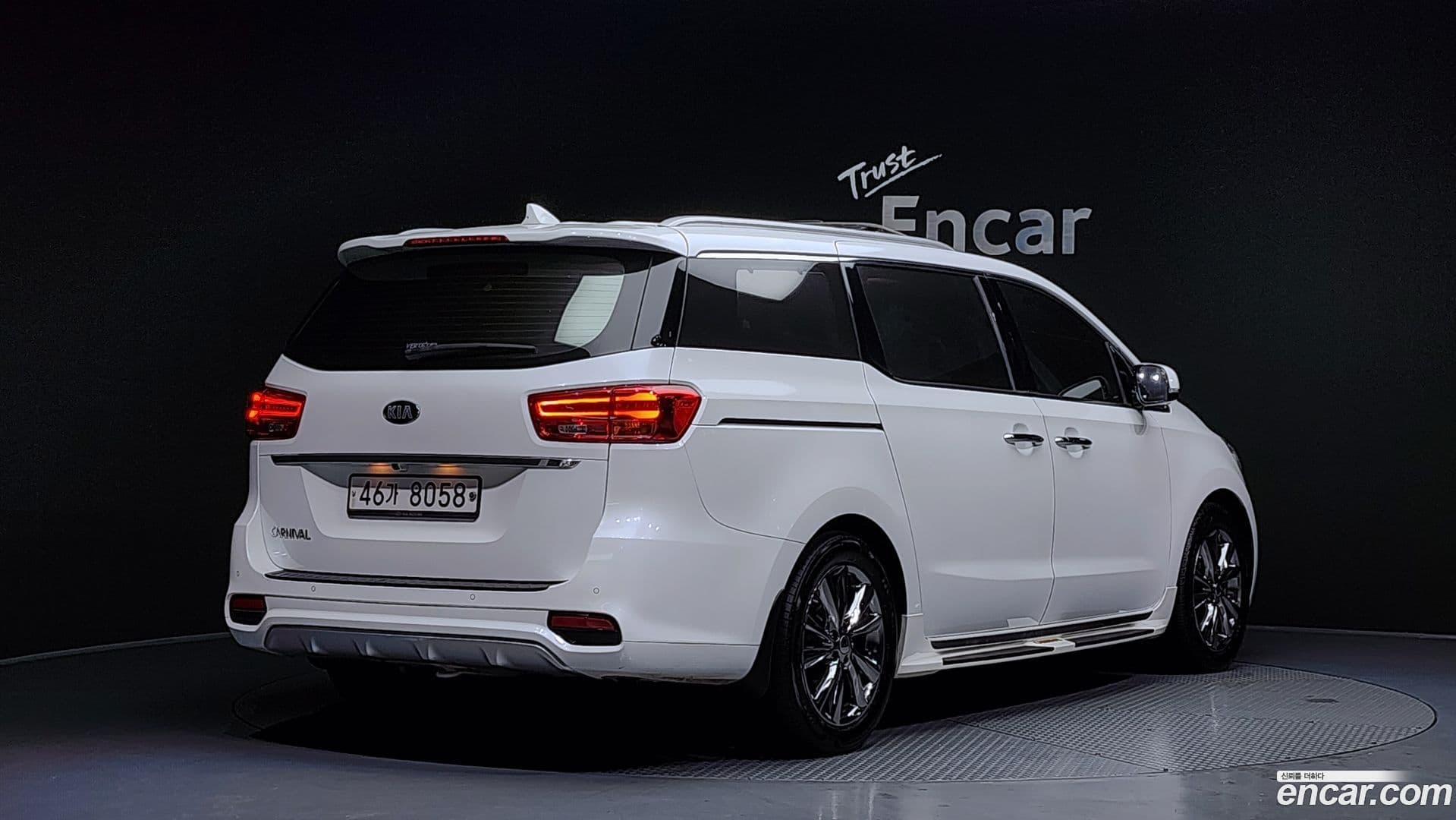 Main__Slider__Photo:Canival Kia 2018.4-1