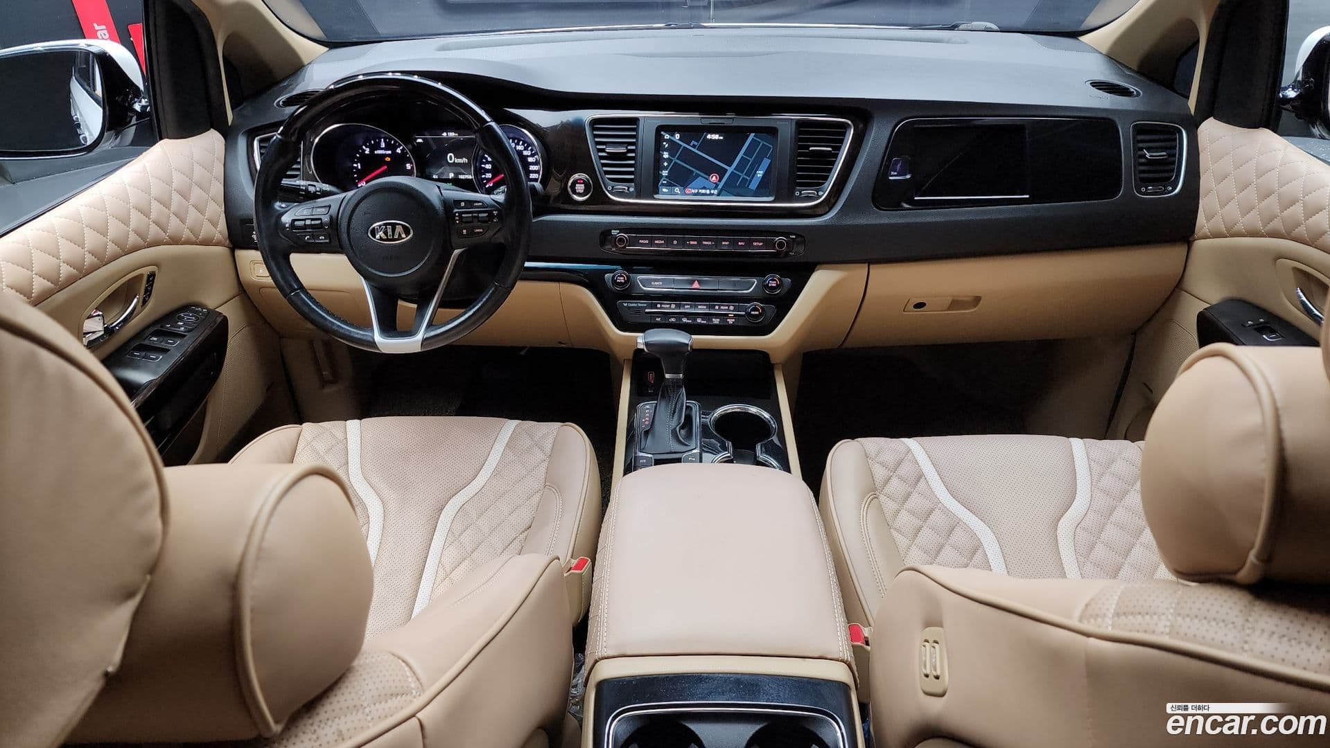 Main__Slider__Photo:Canival Kia 2018.4-6