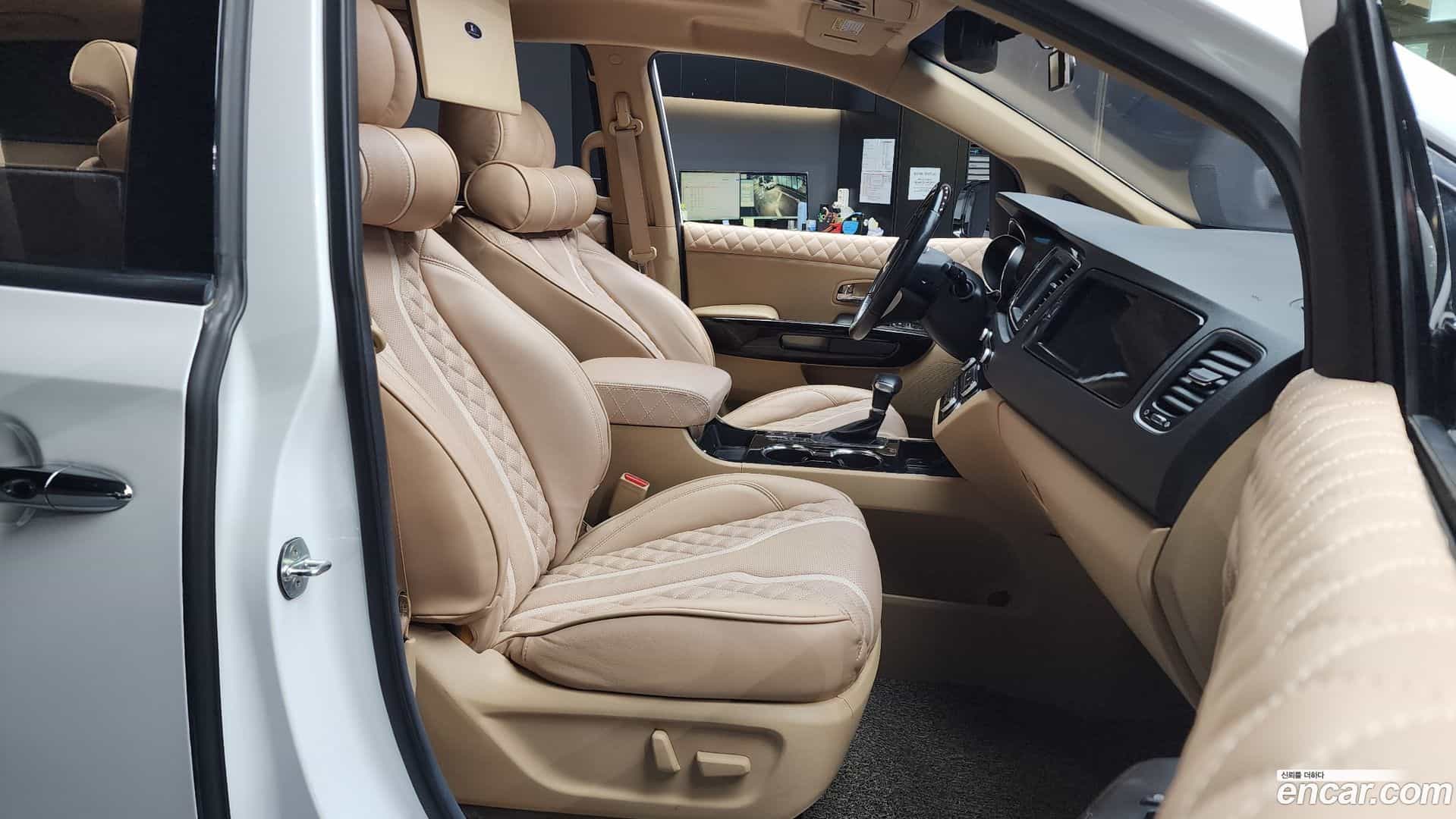 Canival Kia 2018.4-OPTION-015