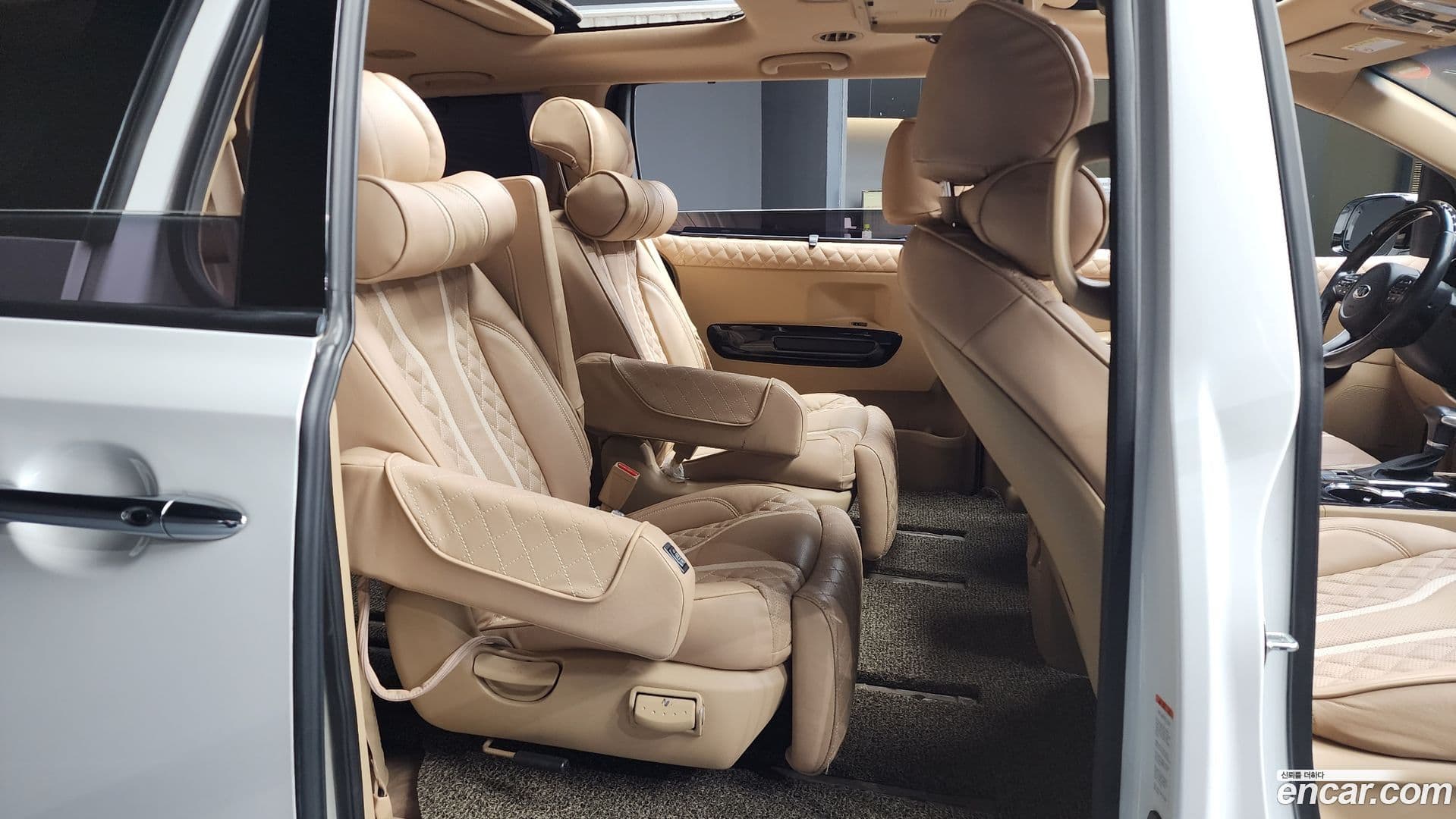 Main__Slider__Photo:Canival Kia 2018.4-11