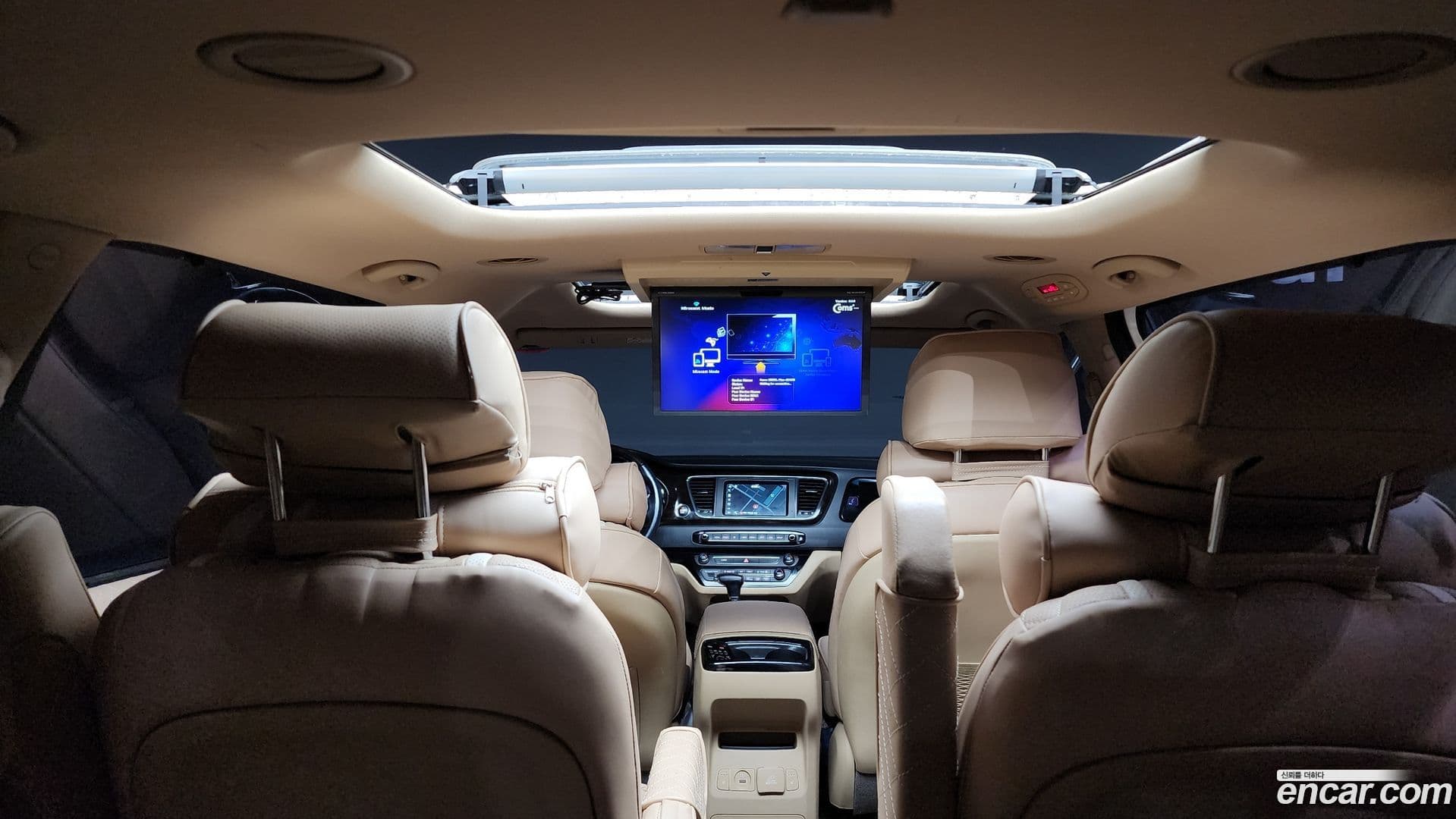 Main__Slider__Photo:Canival Kia 2018.4-18