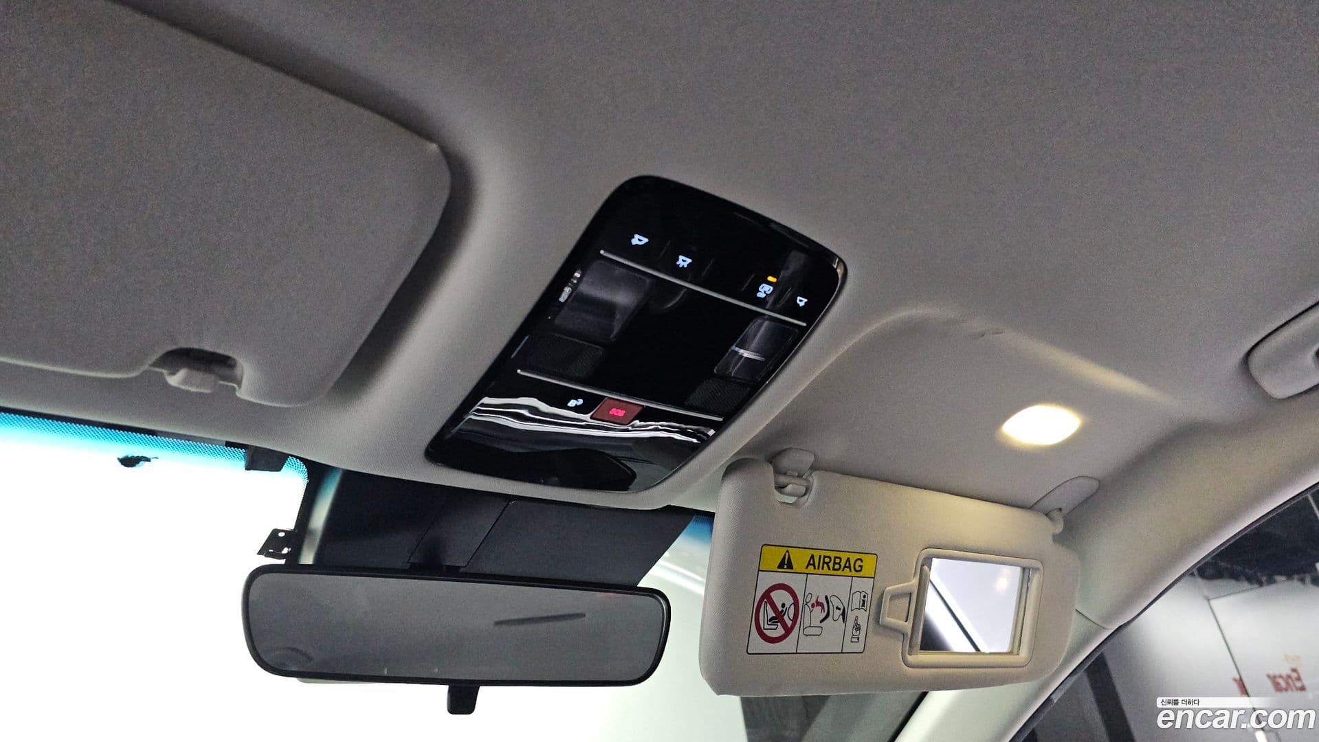 Main__Slider__Photo:Grandeur Hyundai 2023.2-17