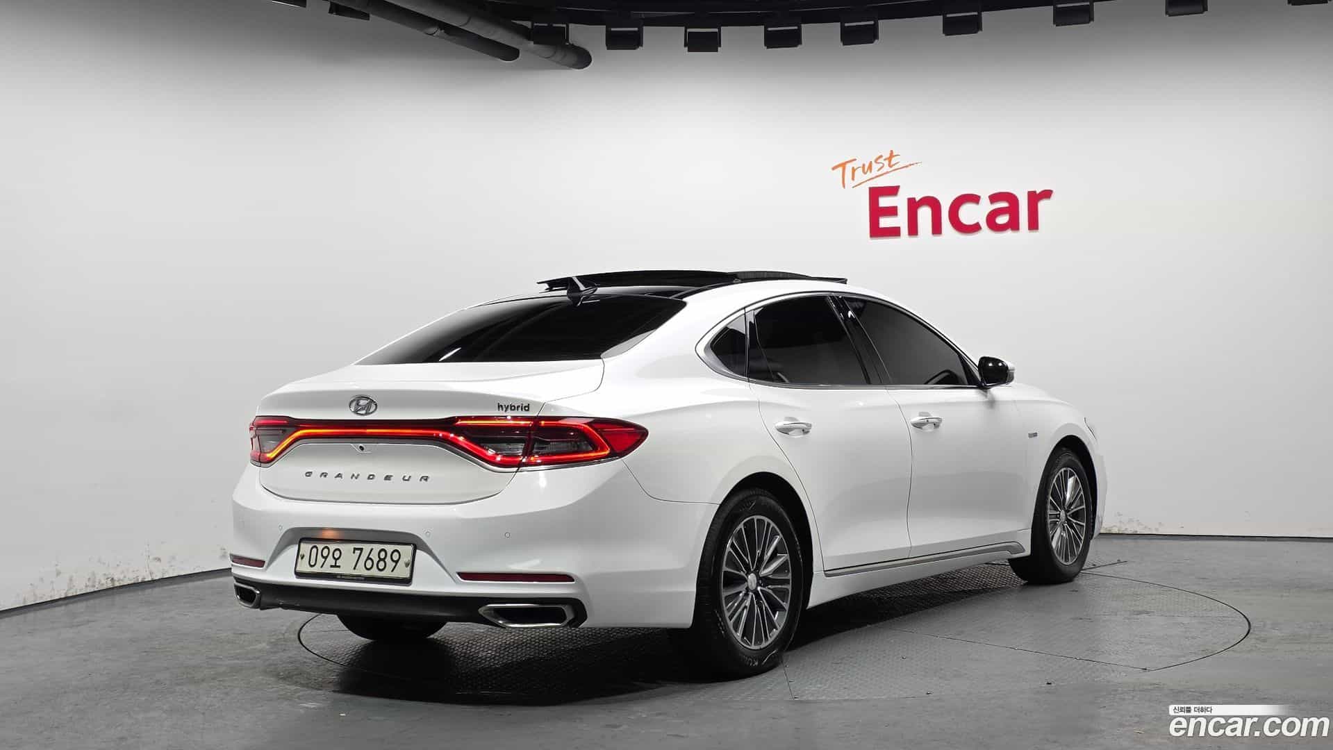 Grandeur Hyundai 2017.5-OUTER-002