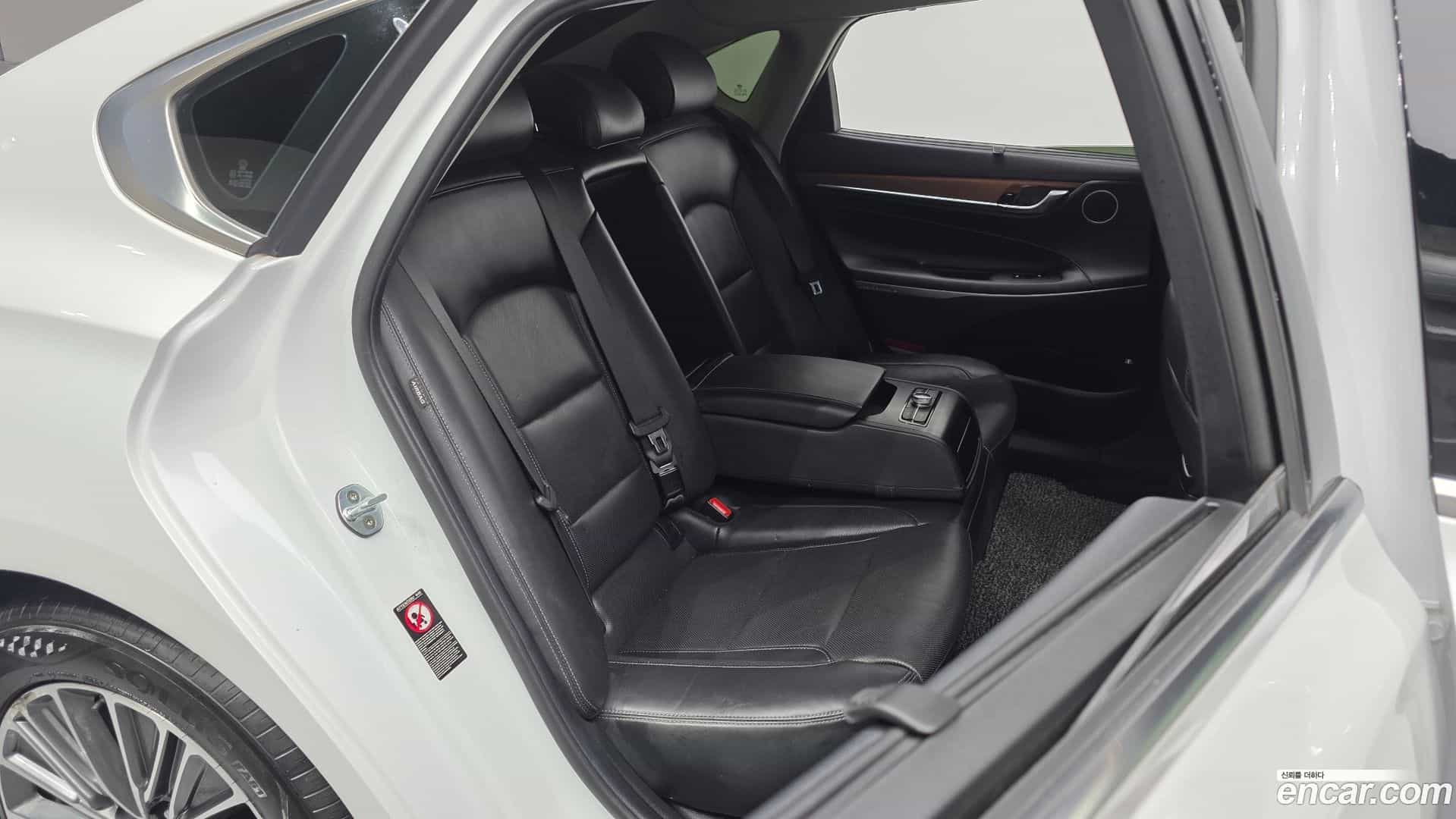 Grandeur Hyundai 2017.5-OPTION-016