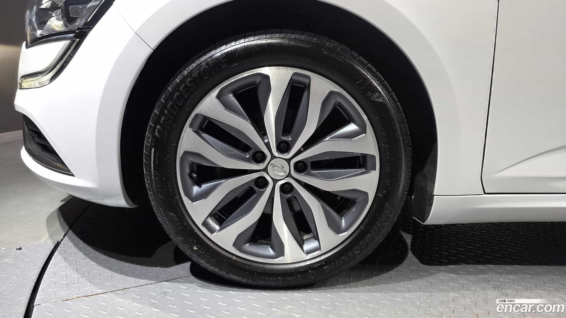 SM6 Renault-KoreaSamsung 2017.11-OUTER-005