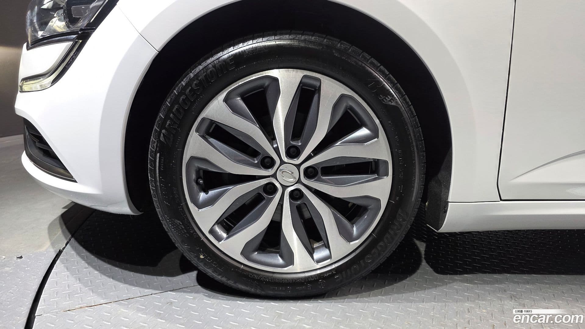 Main__Slider__Photo:SM6 Renault-KoreaSamsung 2017.11-4