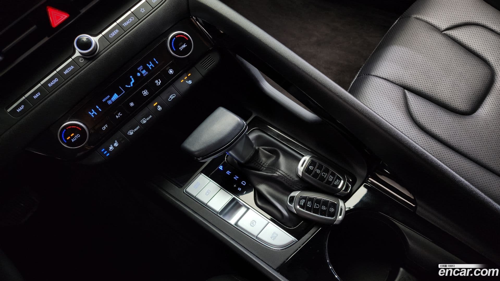 Main__Slider__Photo:AVANTE Hyundai 2021.5-8