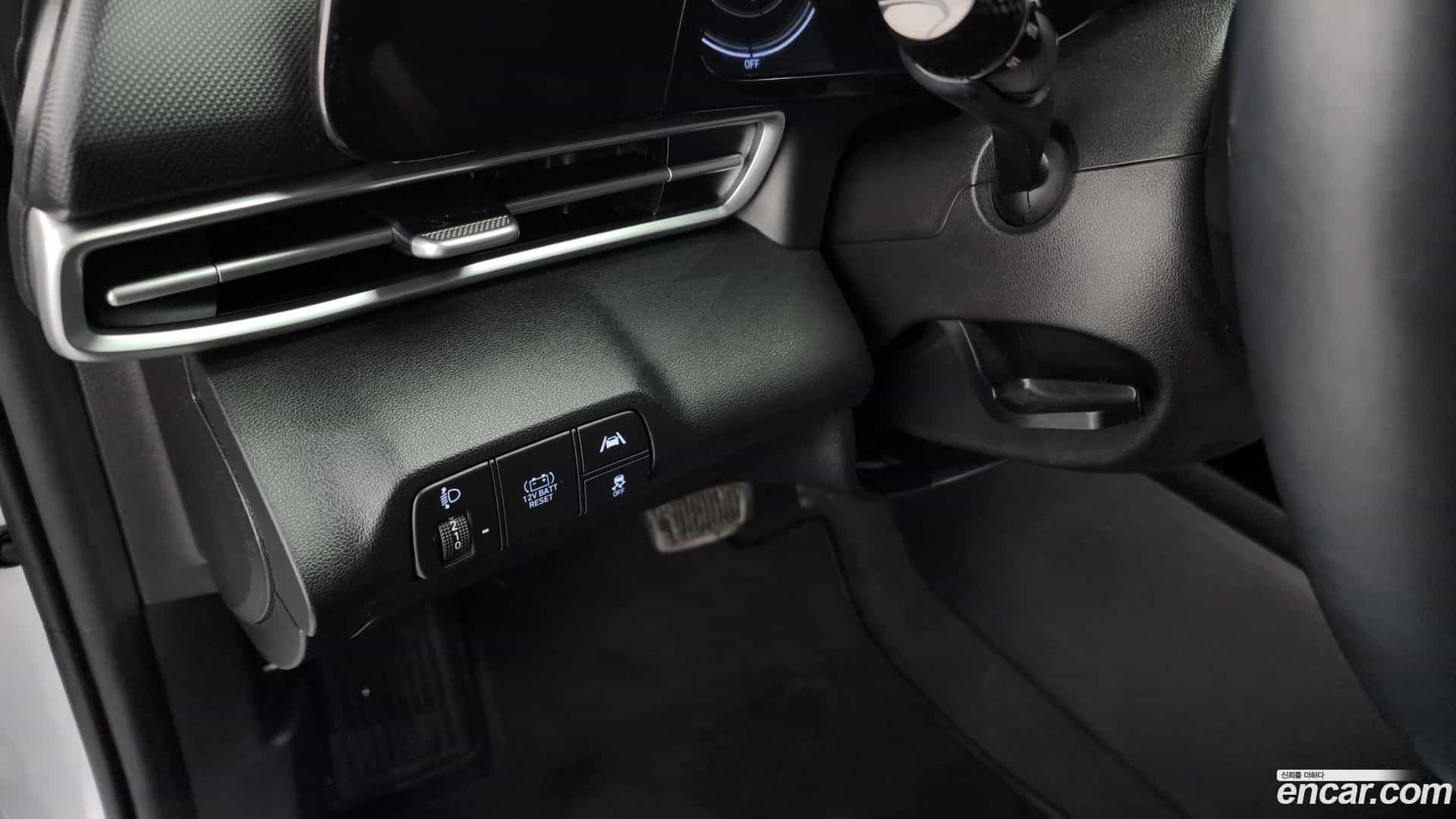 AVANTE Hyundai 2021.5-OPTION-018