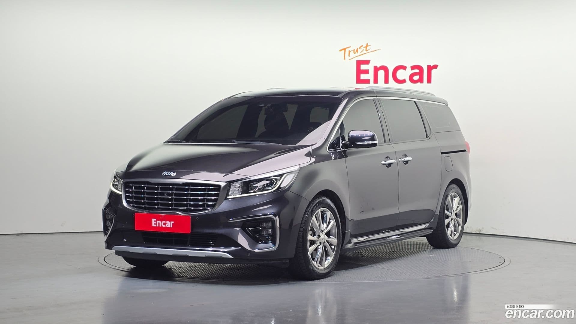 Main__Slider__Photo:Canival Kia 2019.11-0