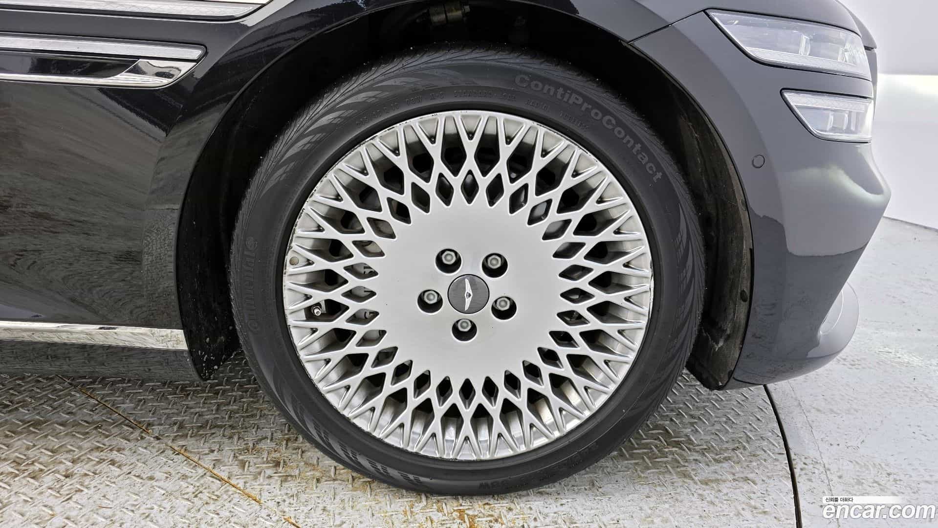 G80 Genesis 2022.0-OUTER-005