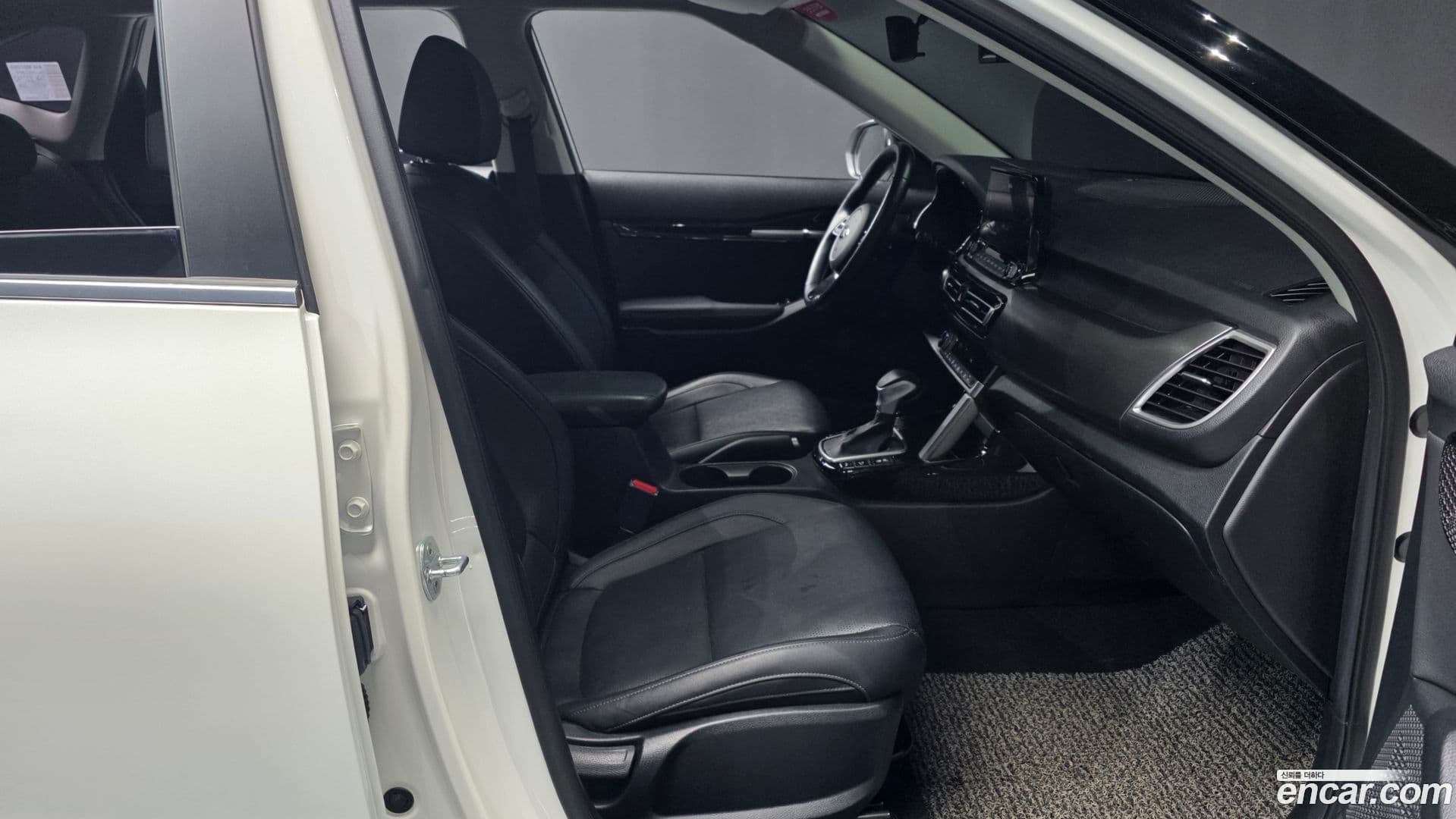 Main__Slider__Photo:Seltos Kia 2021.3-10