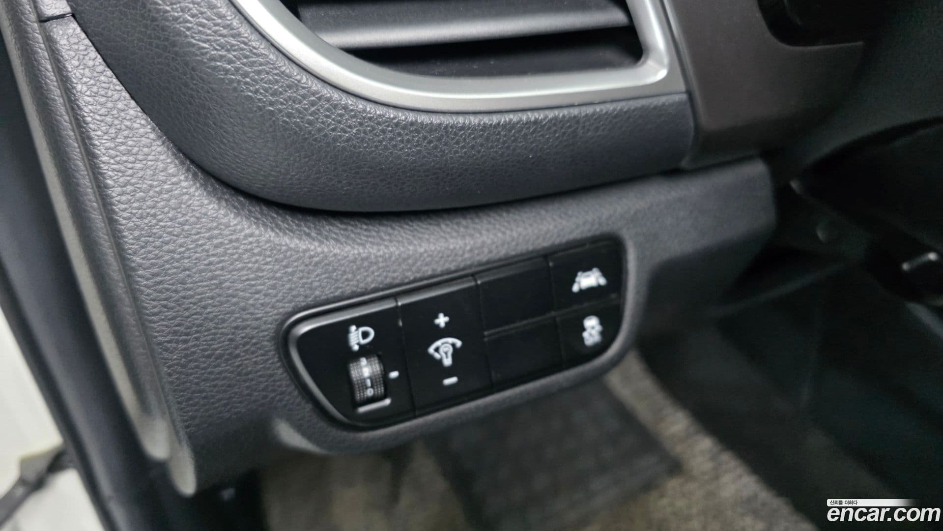 Main__Slider__Photo:Seltos Kia 2021.3-16