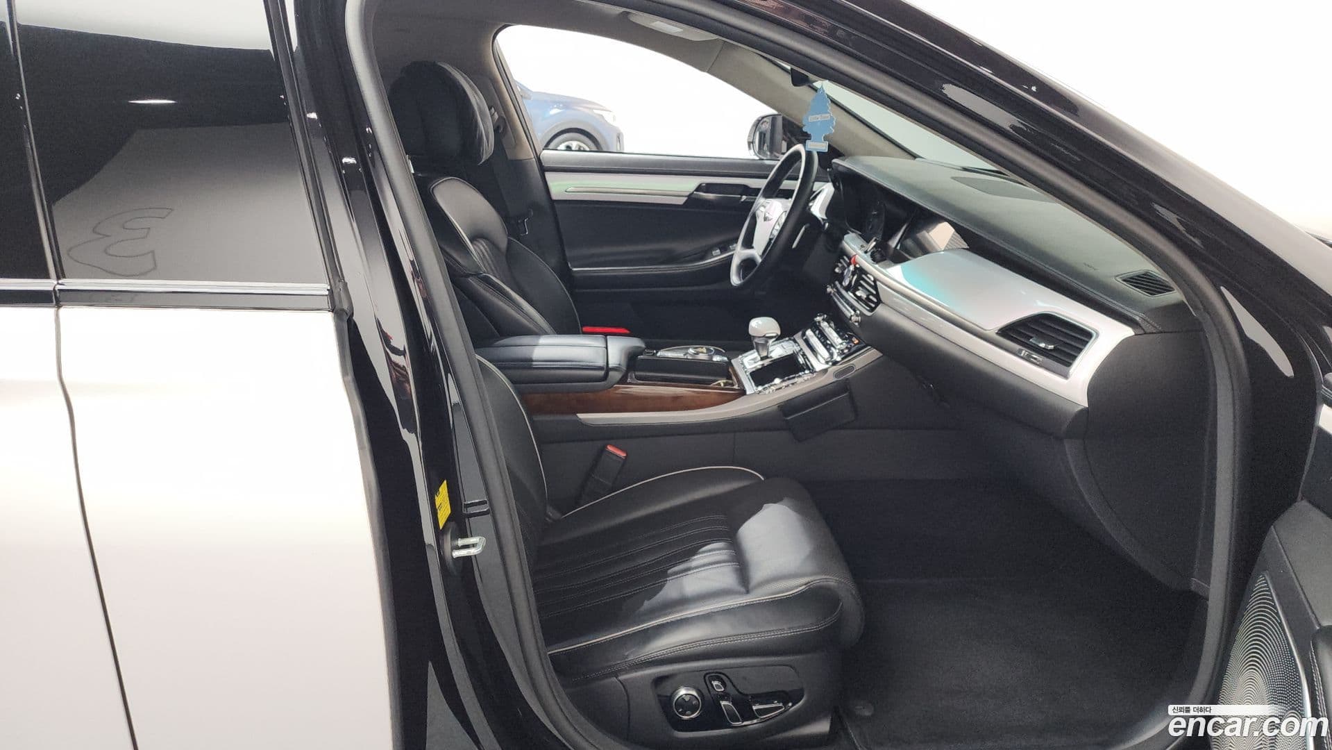 Main__Slider__Photo:EQ900 Genesis 2017.10-10