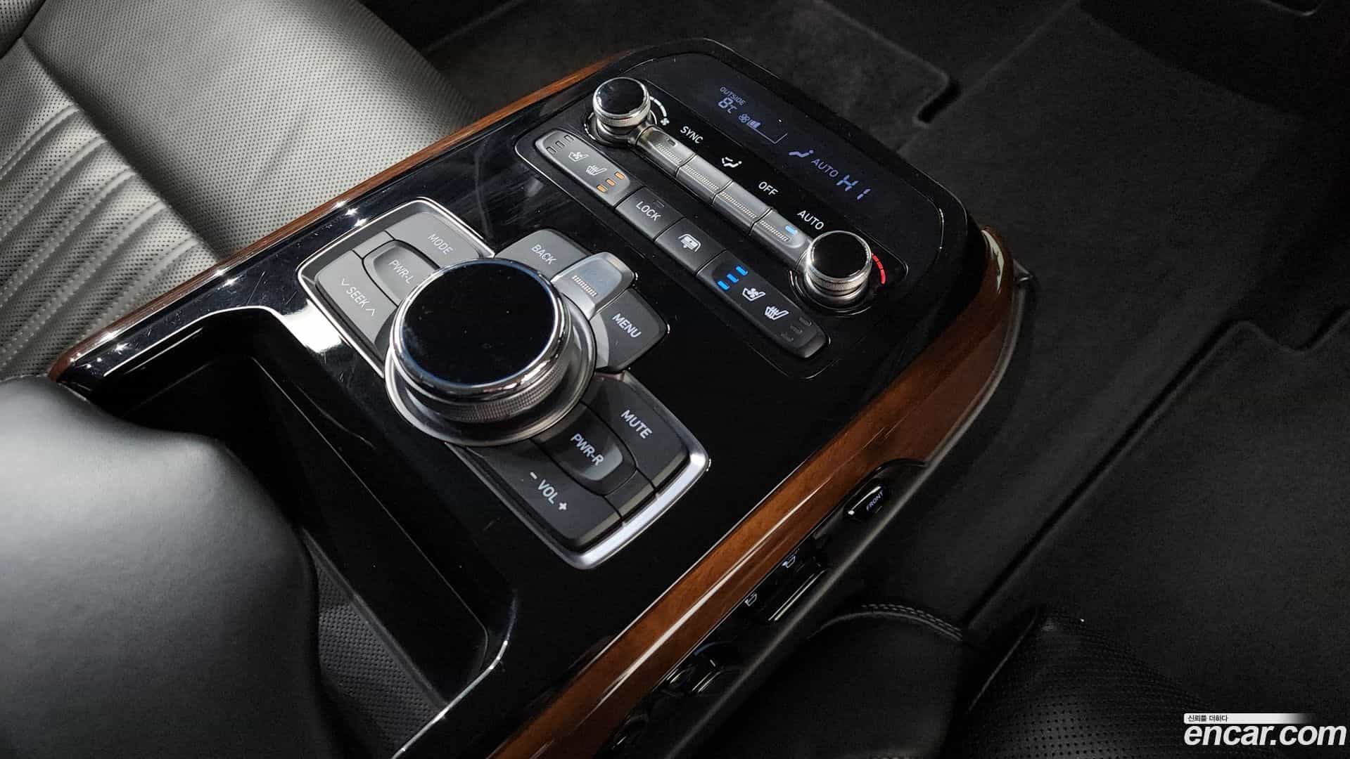 EQ900 Genesis 2017.10-OPTION-023