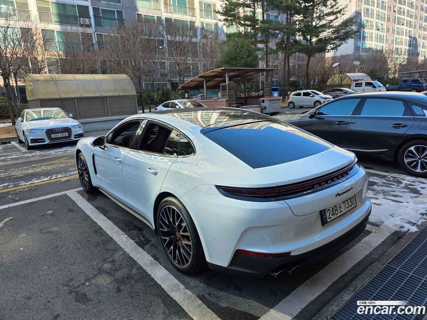 Main__Slider__Photo:Panamera Porsche 2024.9-4