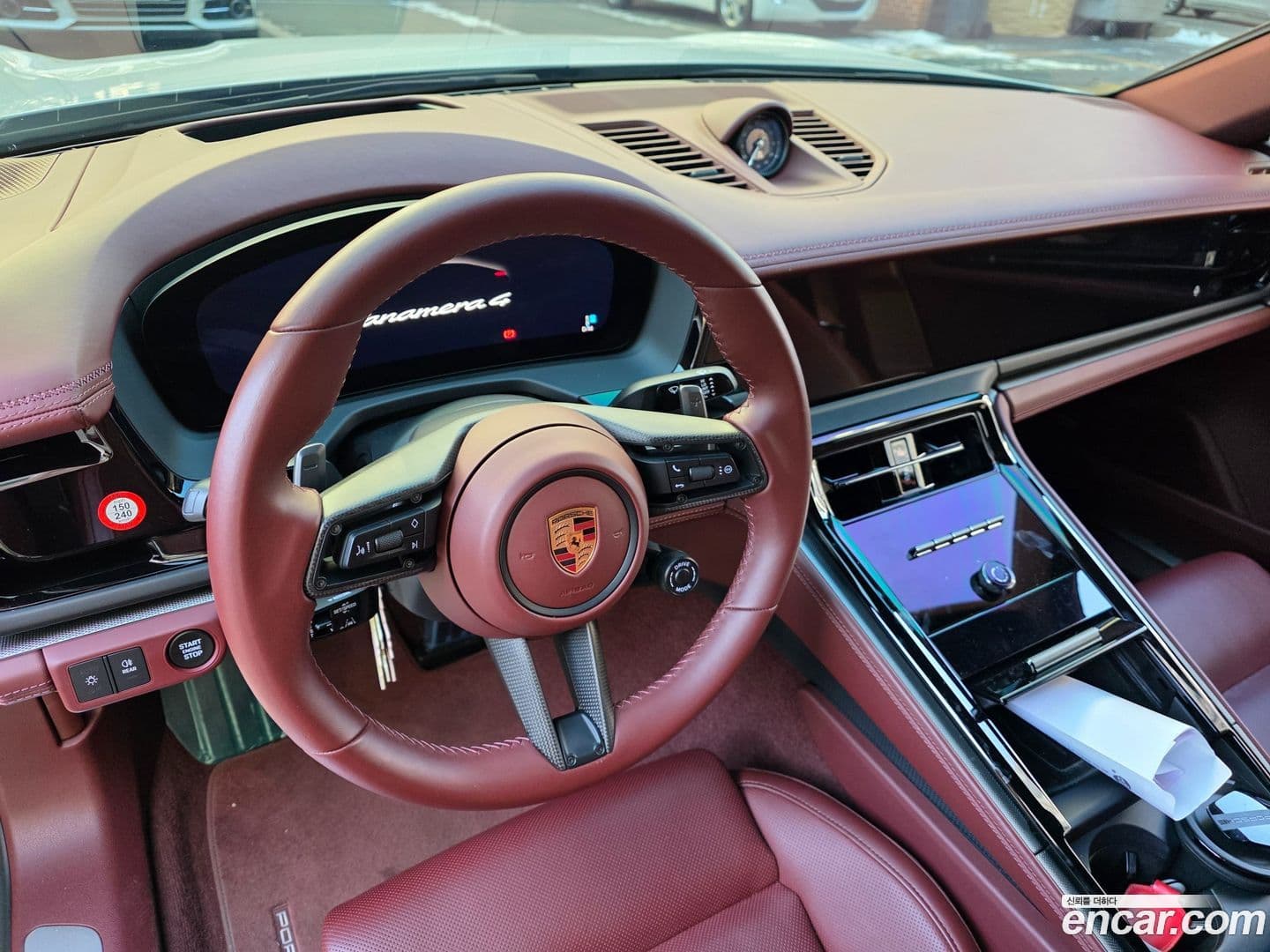 Main__Slider__Photo:Panamera Porsche 2024.9-7