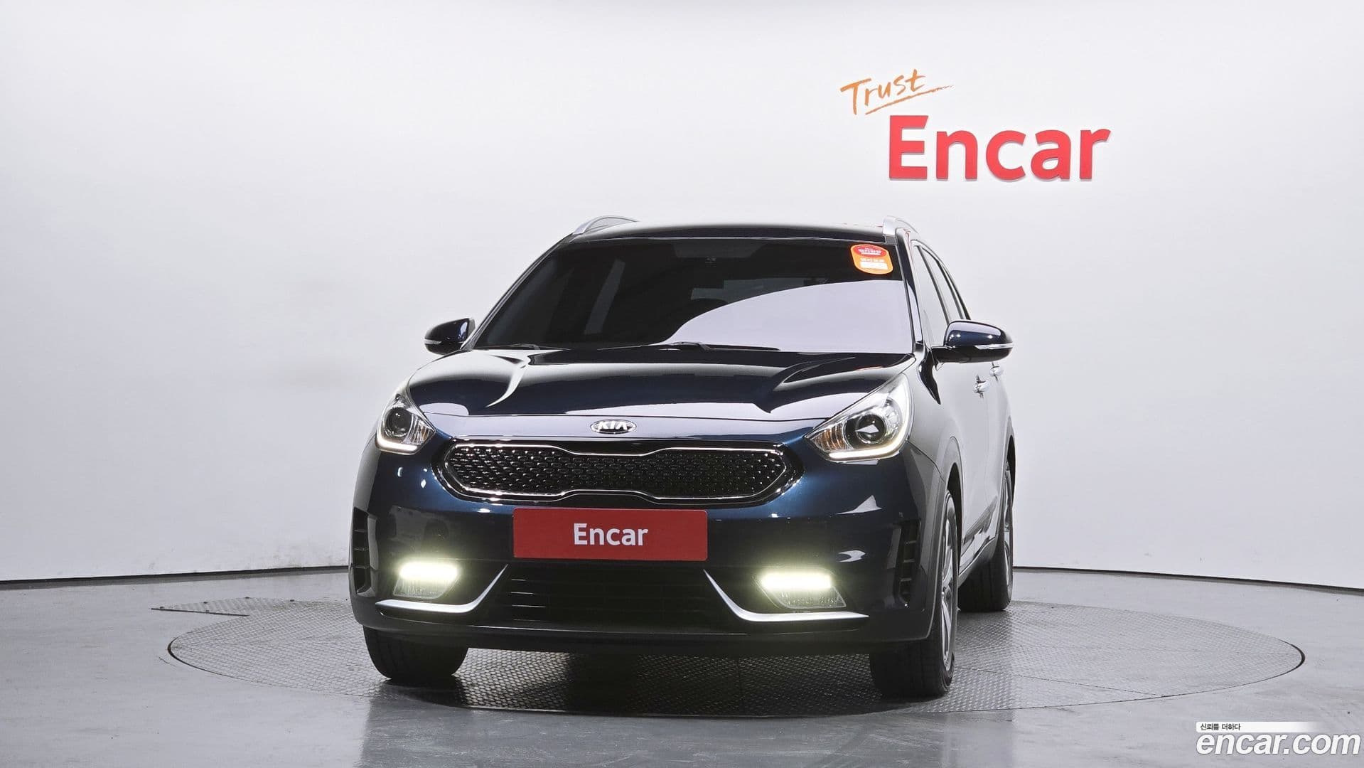 Main__Slider__Photo:Niro Kia 2018.5-2