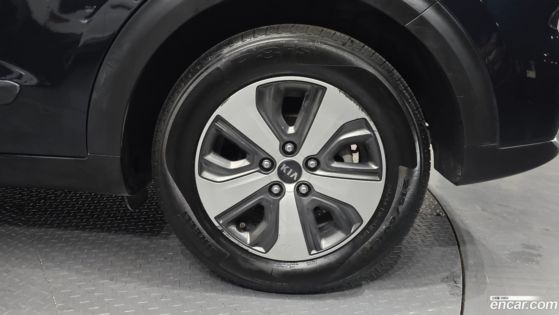 Main__Slider__Photo:Niro Kia 2018.5-4