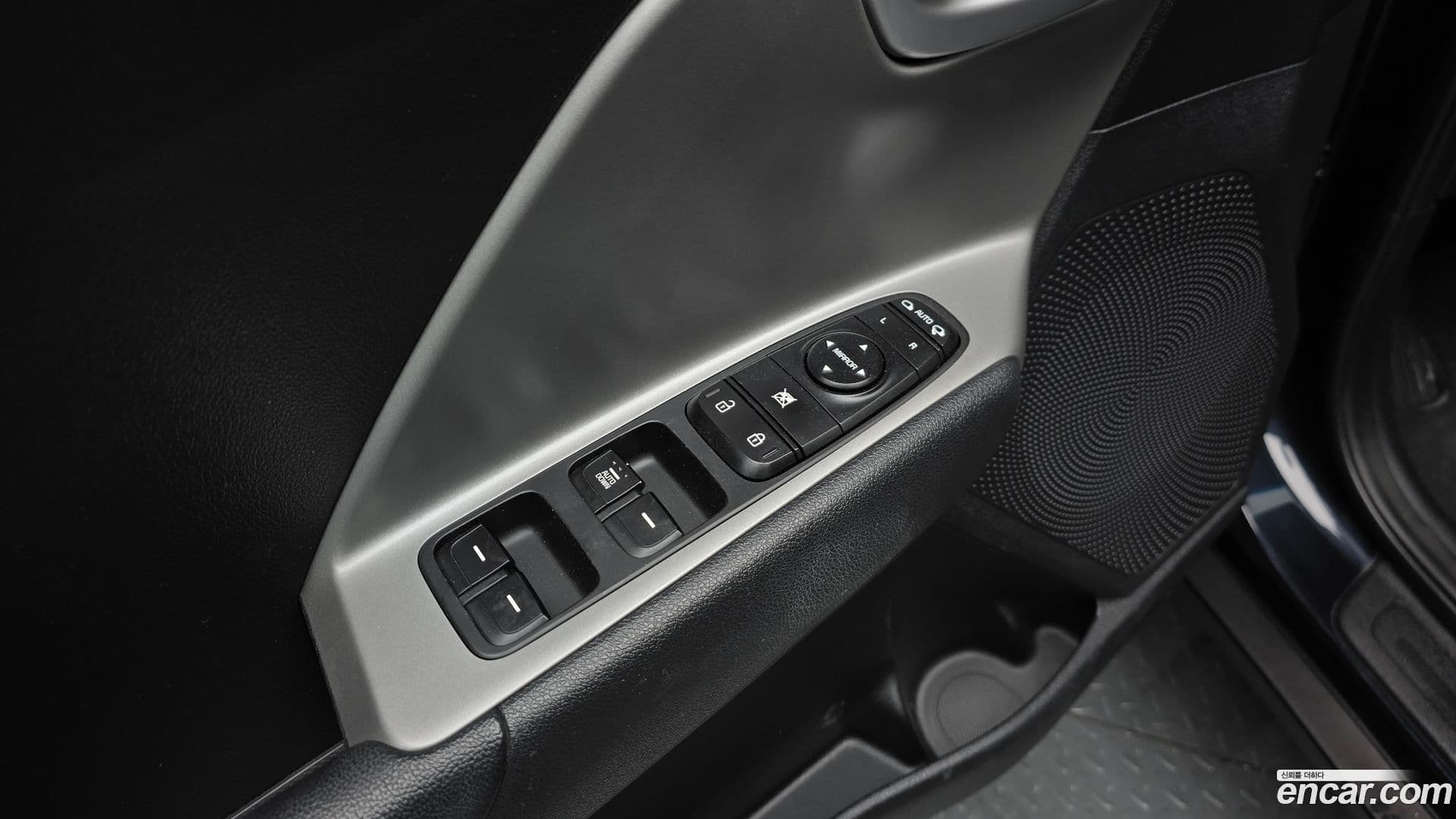 Main__Slider__Photo:Niro Kia 2018.5-16