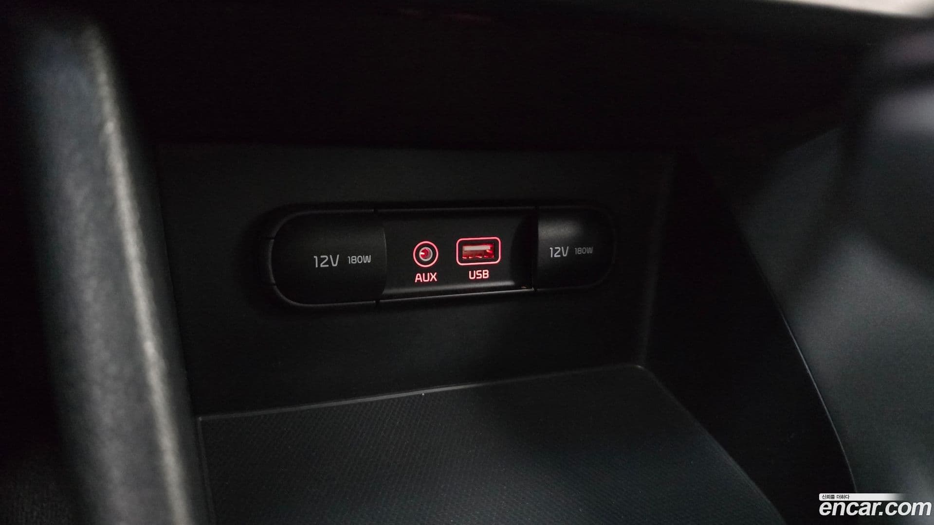 Main__Slider__Photo:Niro Kia 2018.5-17