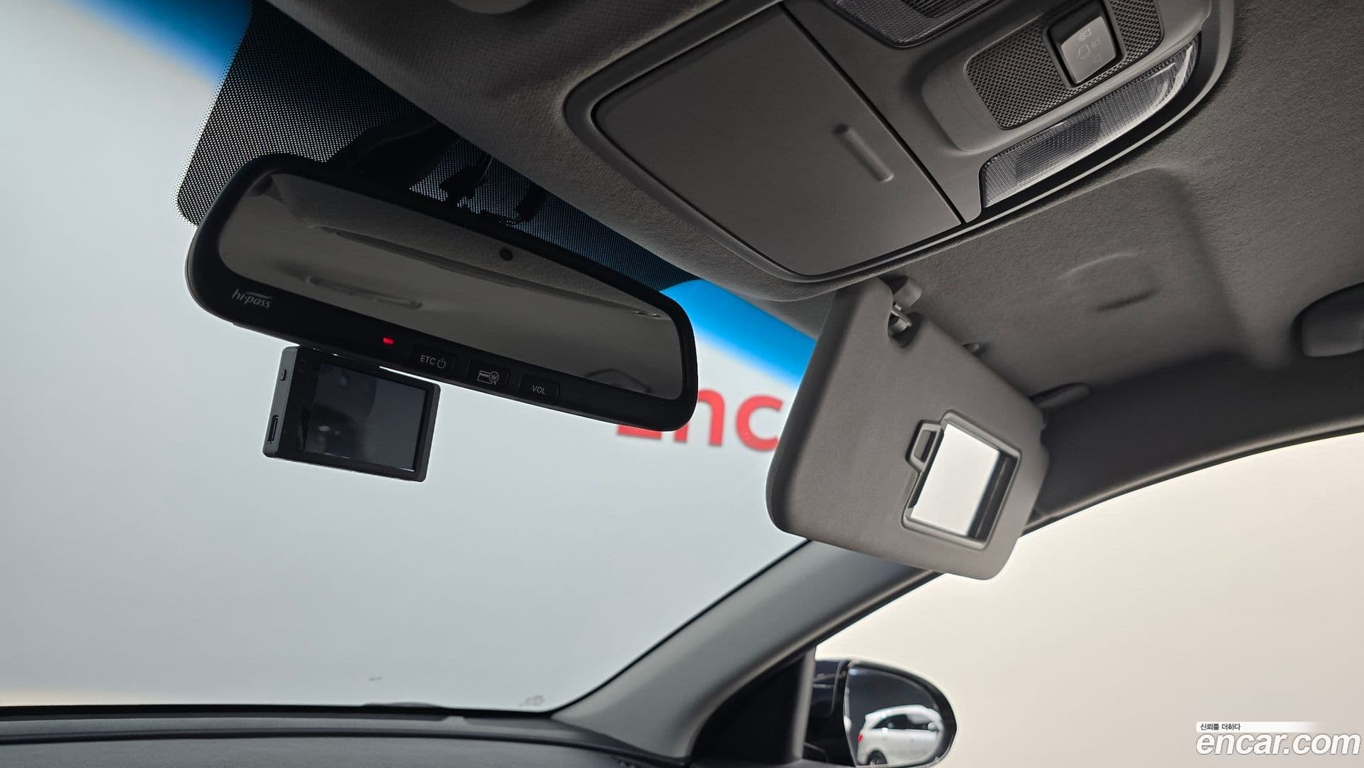 Main__Slider__Photo:Niro Kia 2018.5-19