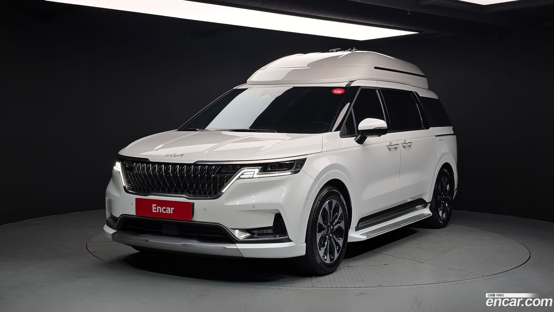 Main__Slider__Photo:Canival Kia 2021.10-0