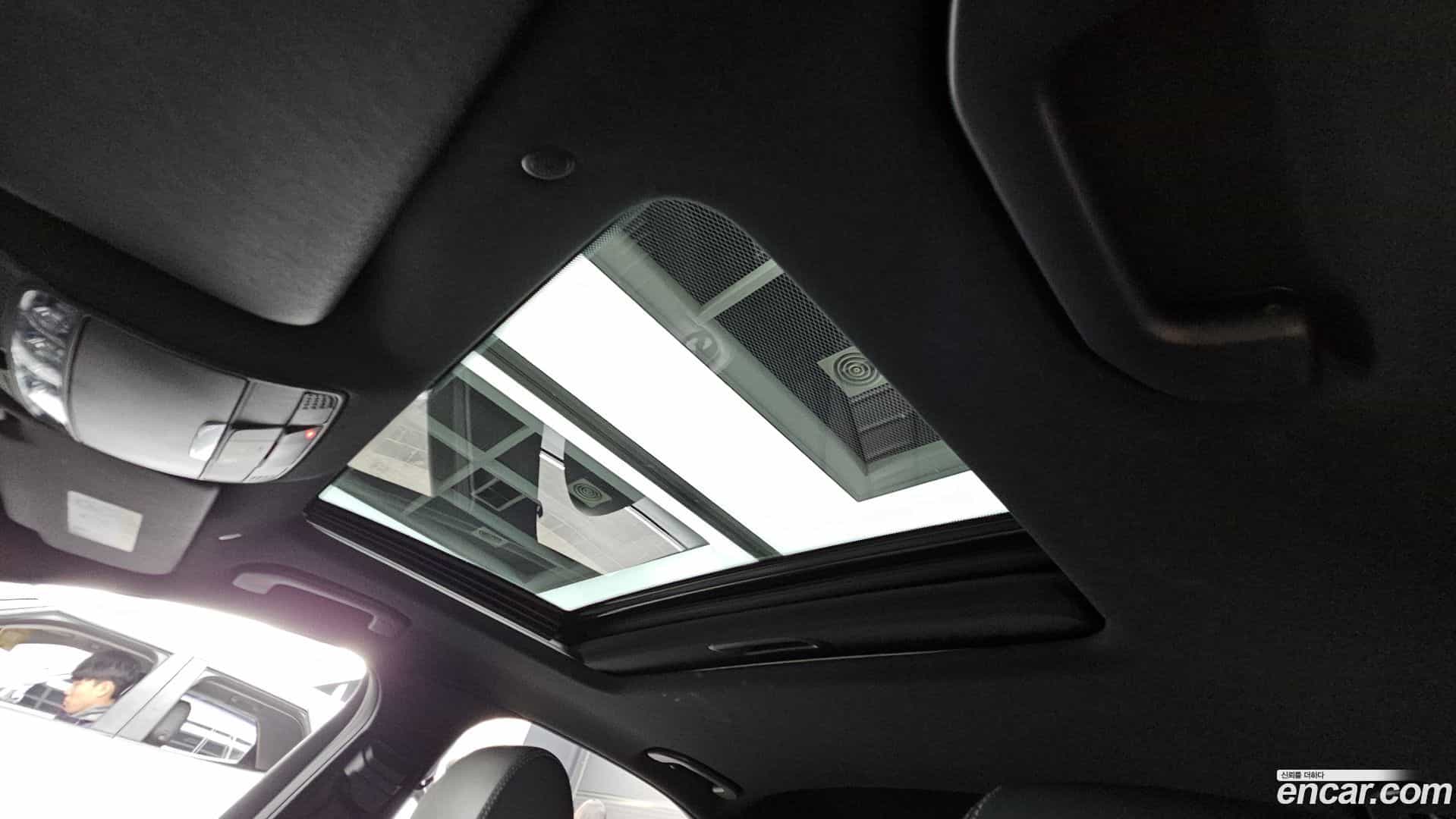 E-Class Mercedes-Benz 2021.8-OPTION-022