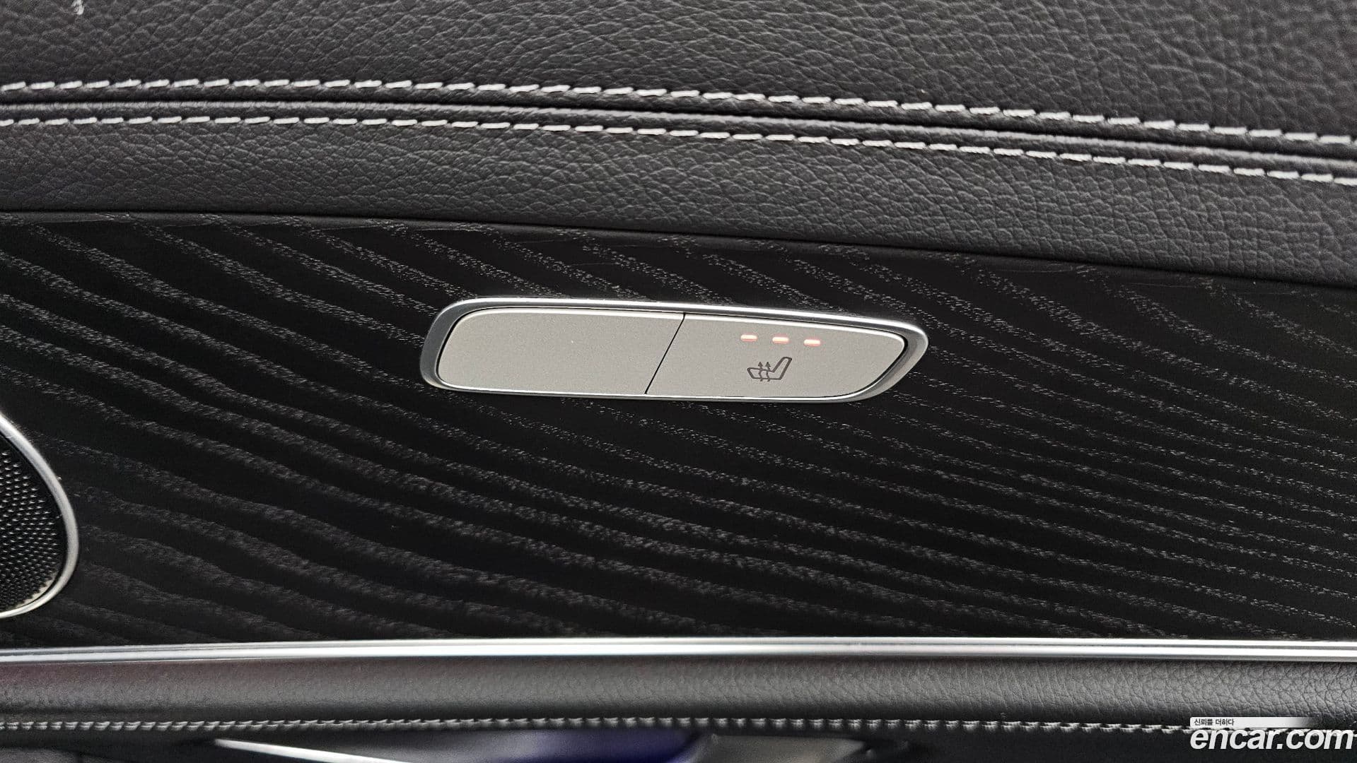 Main__Slider__Photo:E-Class Mercedes-Benz 2021.8-18