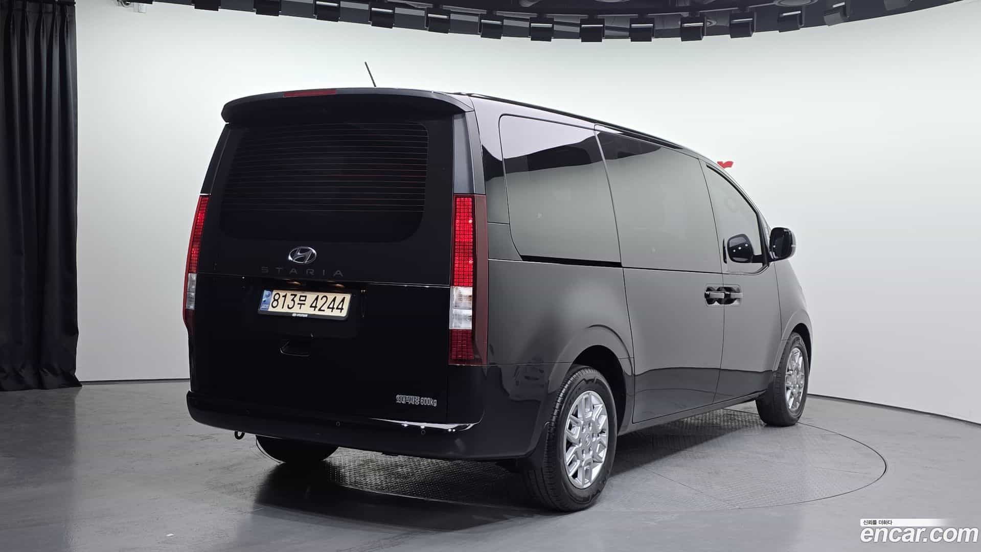 Staria Hyundai 2022.8-OUTER-002