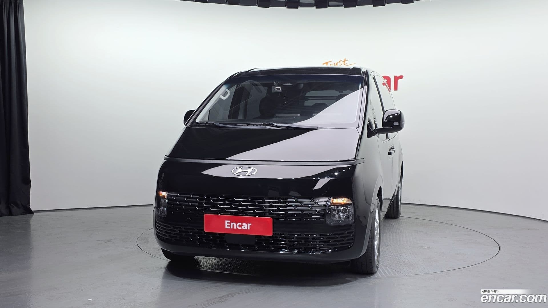 Main__Slider__Photo:Staria Hyundai 2022.8-2