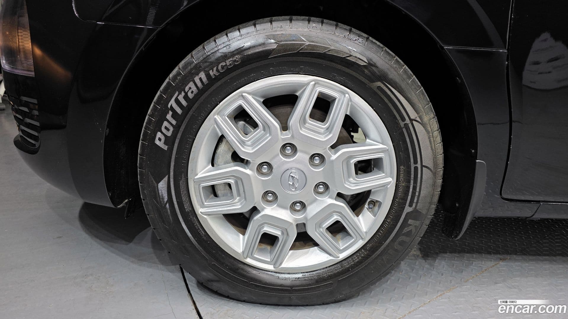 Main__Slider__Photo:Staria Hyundai 2022.8-4