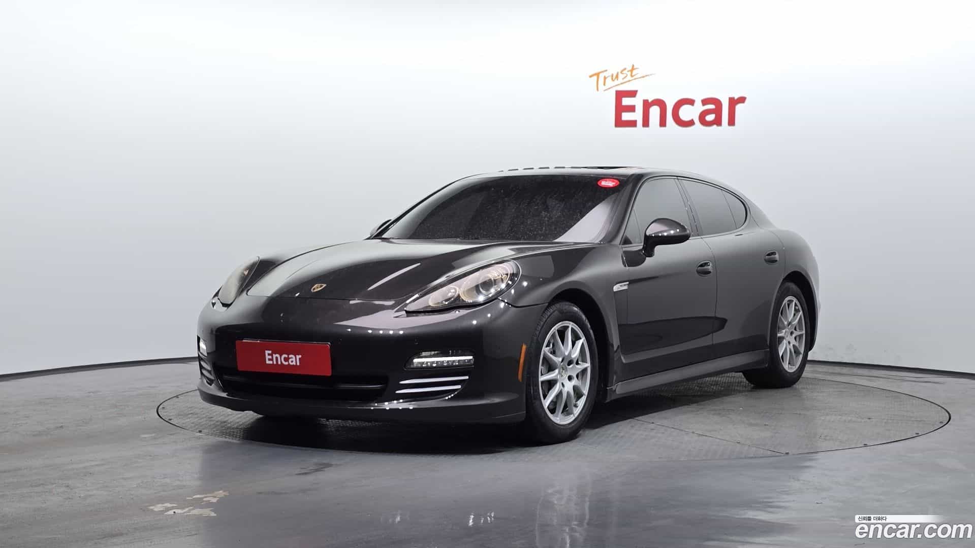 Panamera Porsche 2011.11-OUTER-001