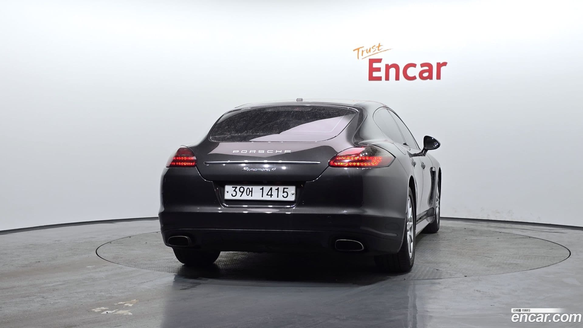 Main__Slider__Photo:Panamera Porsche 2011.11-3