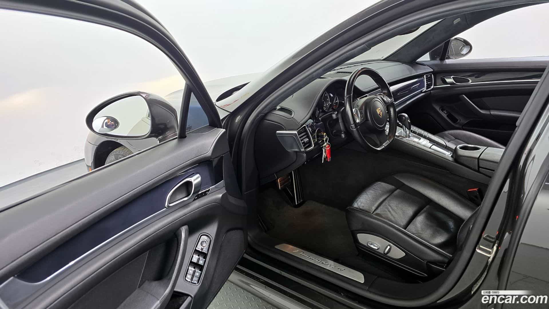 Panamera Porsche 2011.11-INNER-010