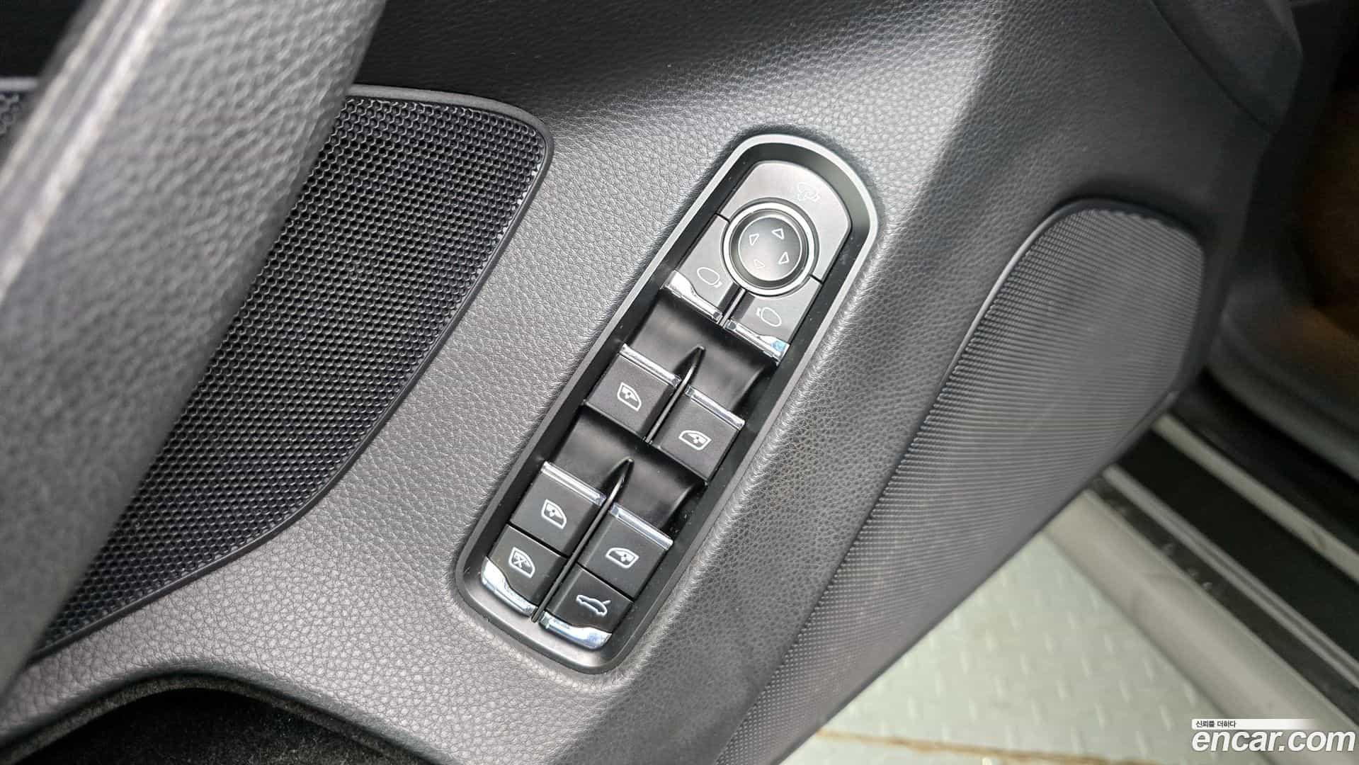 Panamera Porsche 2011.11-OPTION-021