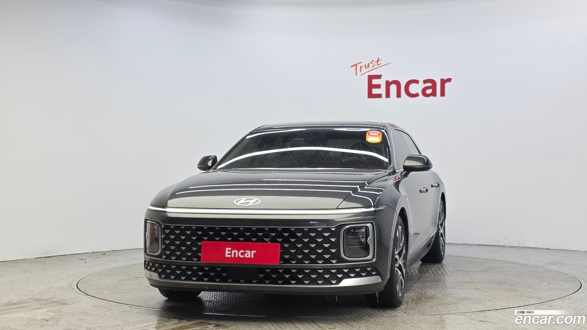 Main__Slider__Photo:Grandeur Hyundai 2022.11-2