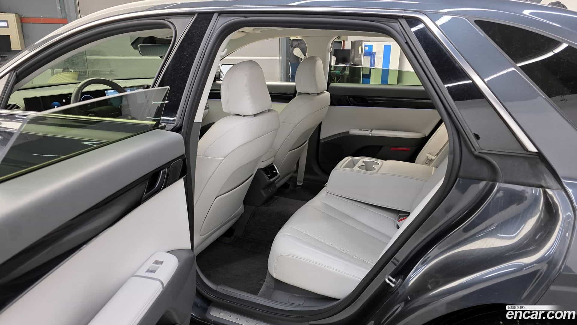 Grandeur Hyundai 2022.11-OPTION-015