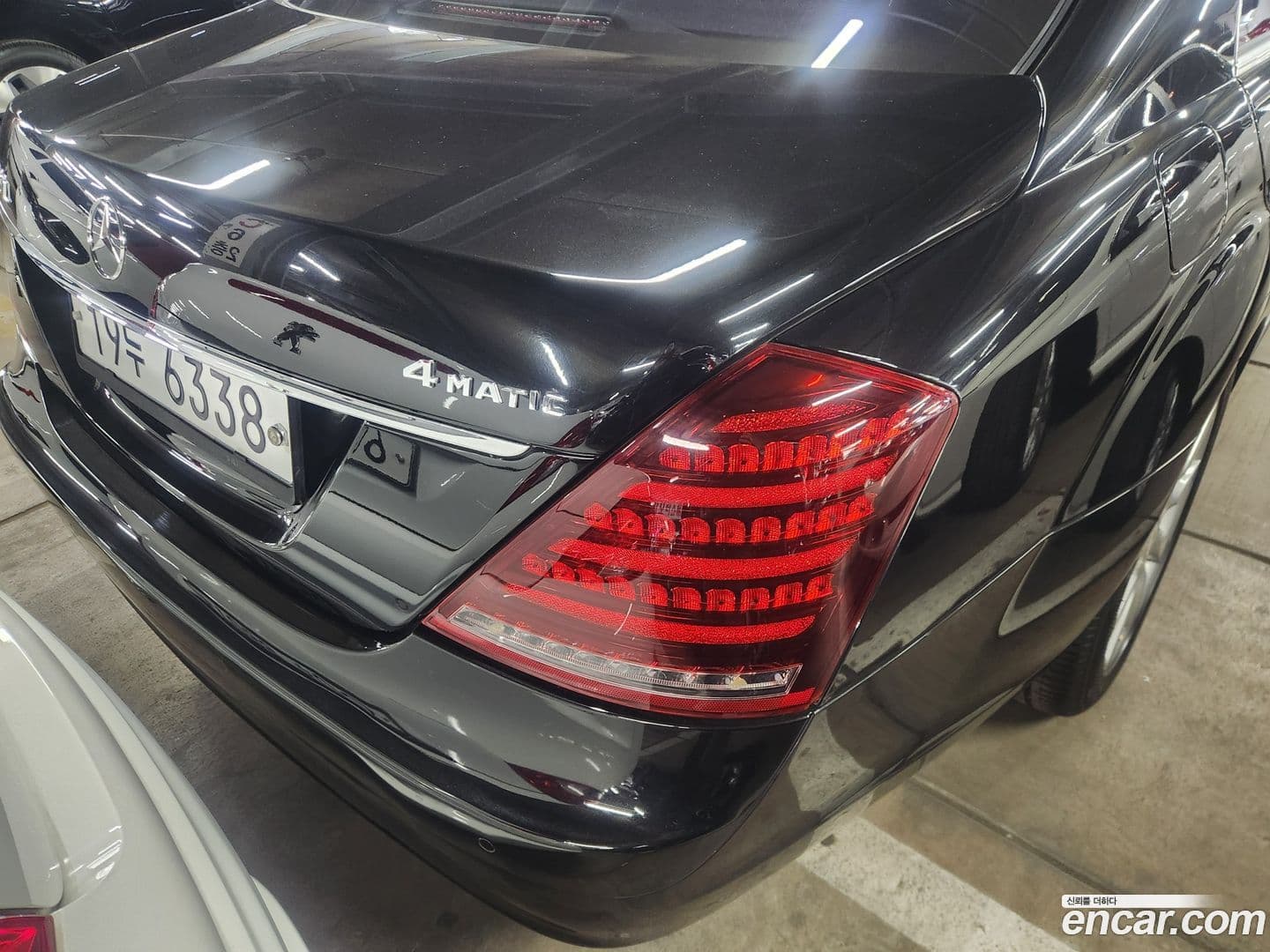 Main__Slider__Photo:S-Class Mercedes-Benz 2008.0-13